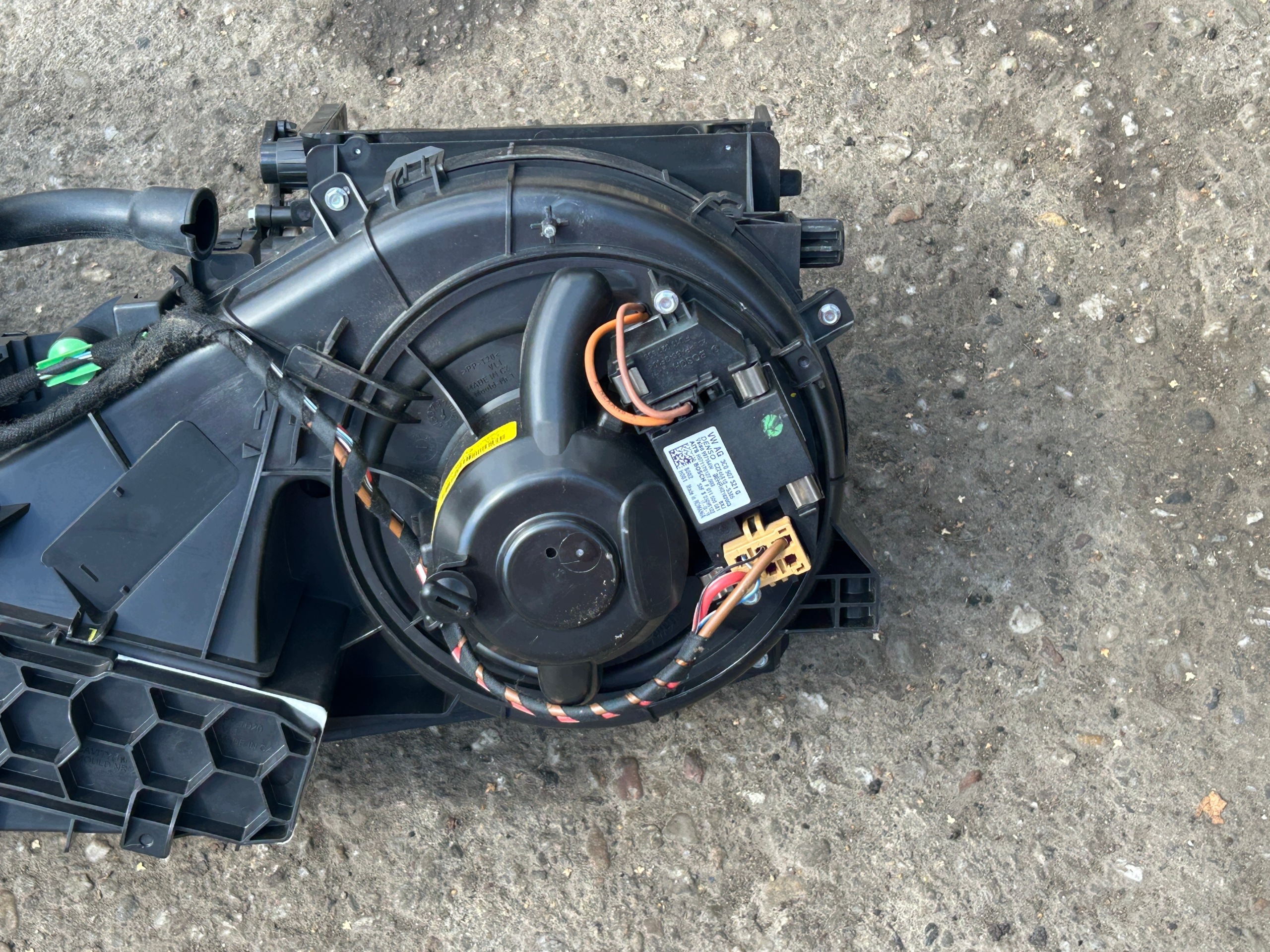 AUDI Q3 8U heater complete EUROPA