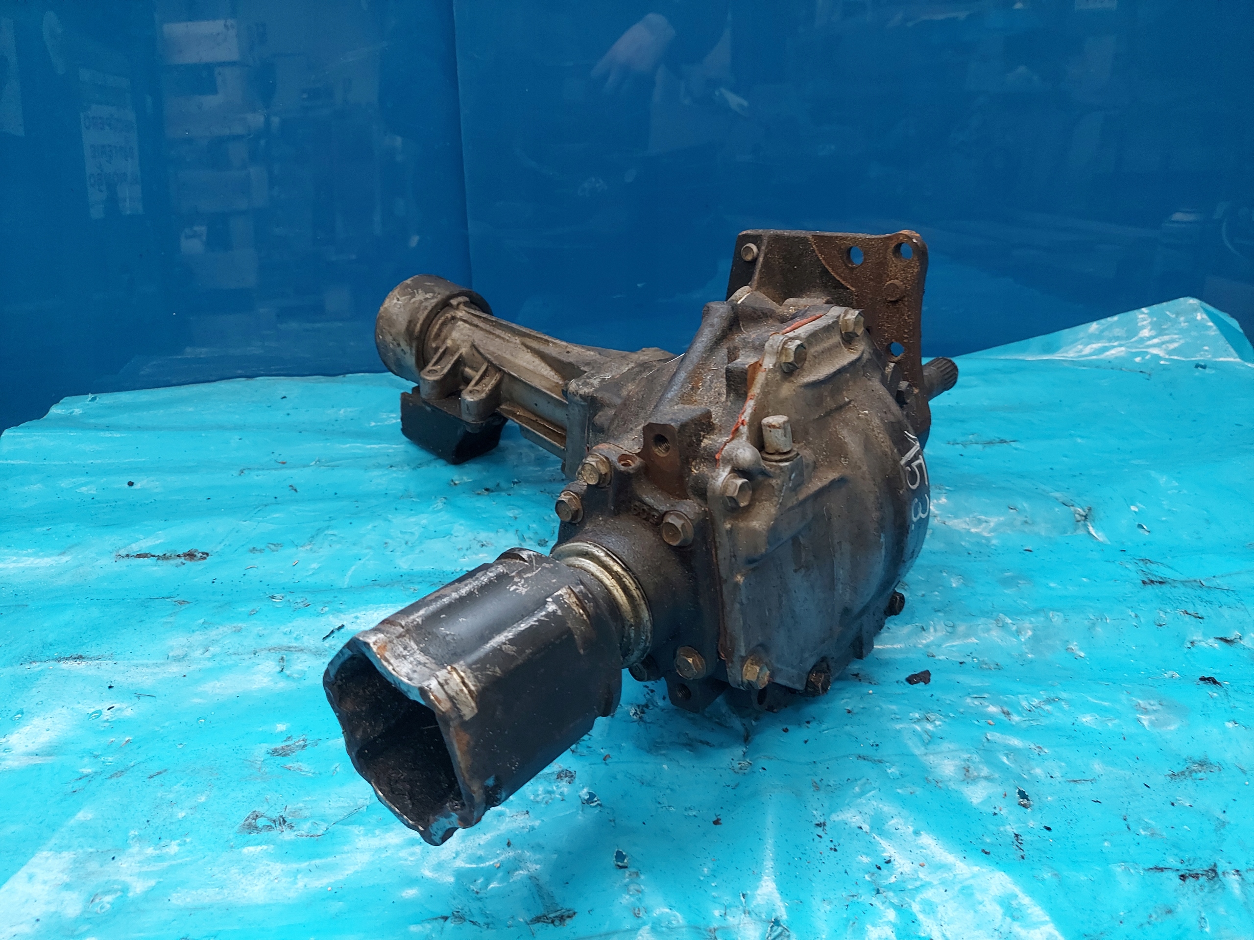 REDUKTOR diff TOYOTA RAV-4 II 2.0 D4D J front