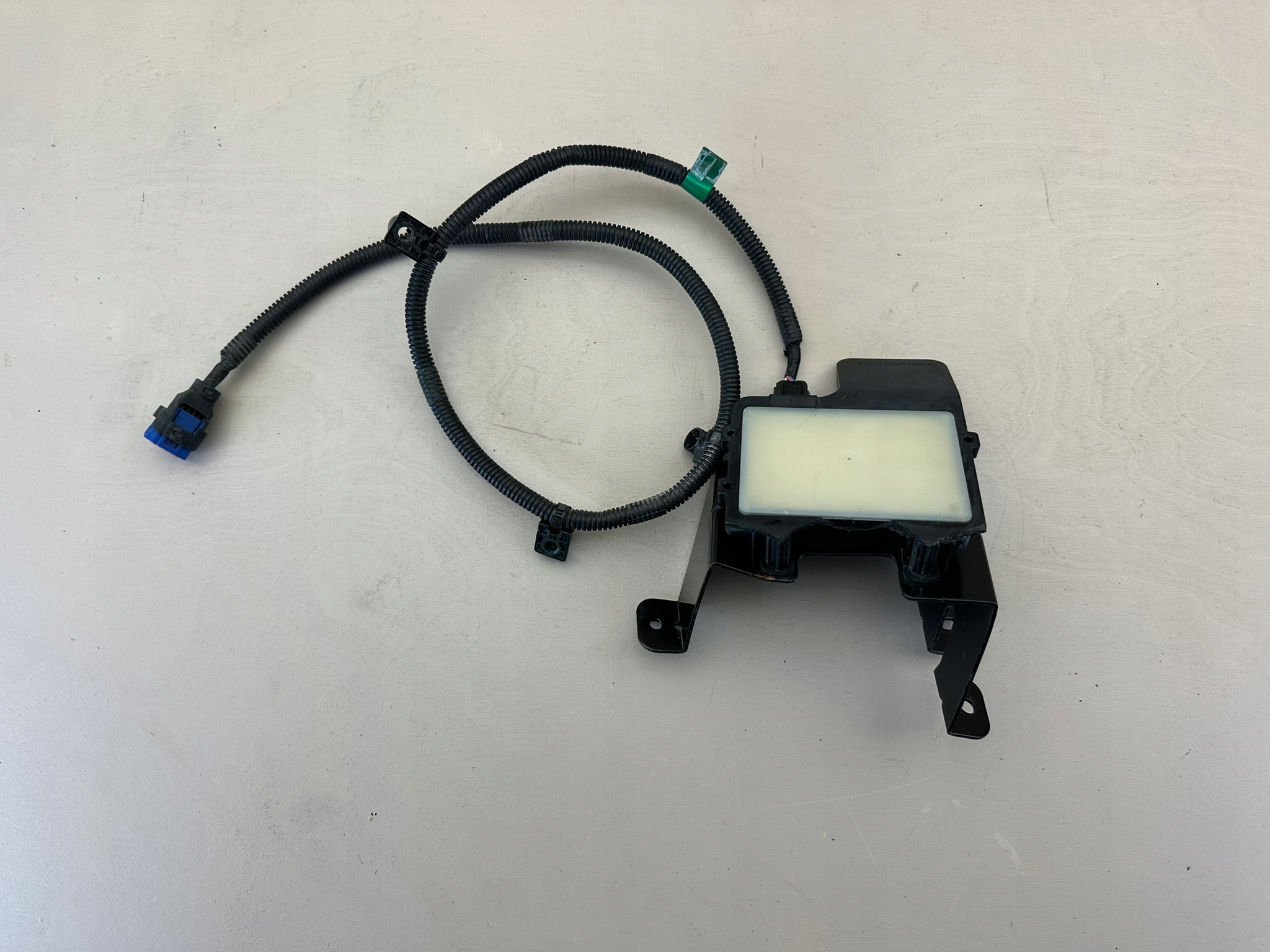 HYUNDAI TUCSON IV 4 20R- PRAWY CZUJNIK RADAR MARTWEGO POLA D3958-54200