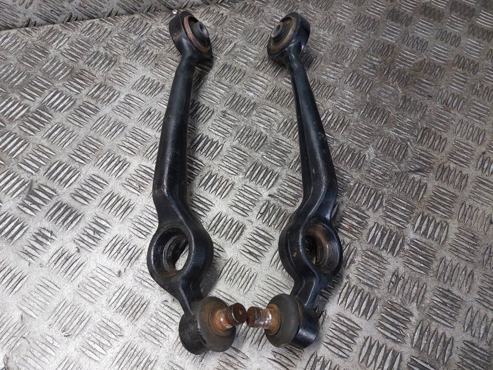 arm left front + right front AUDI A6 C4