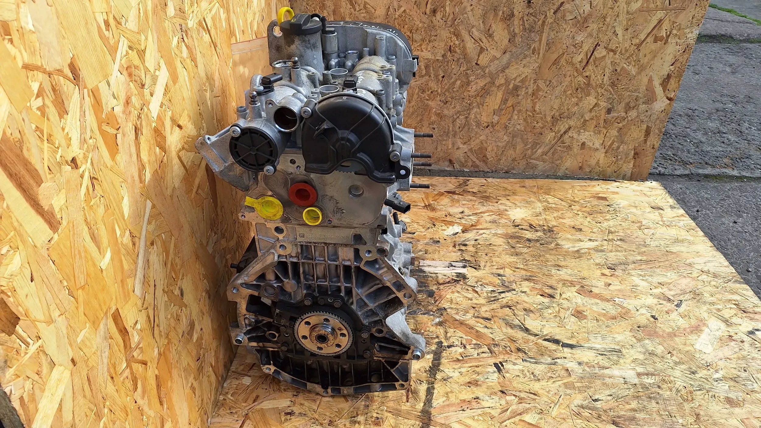 engine CHZ Vw Audi Seat Skoda 1.0TSI unprotected pillar