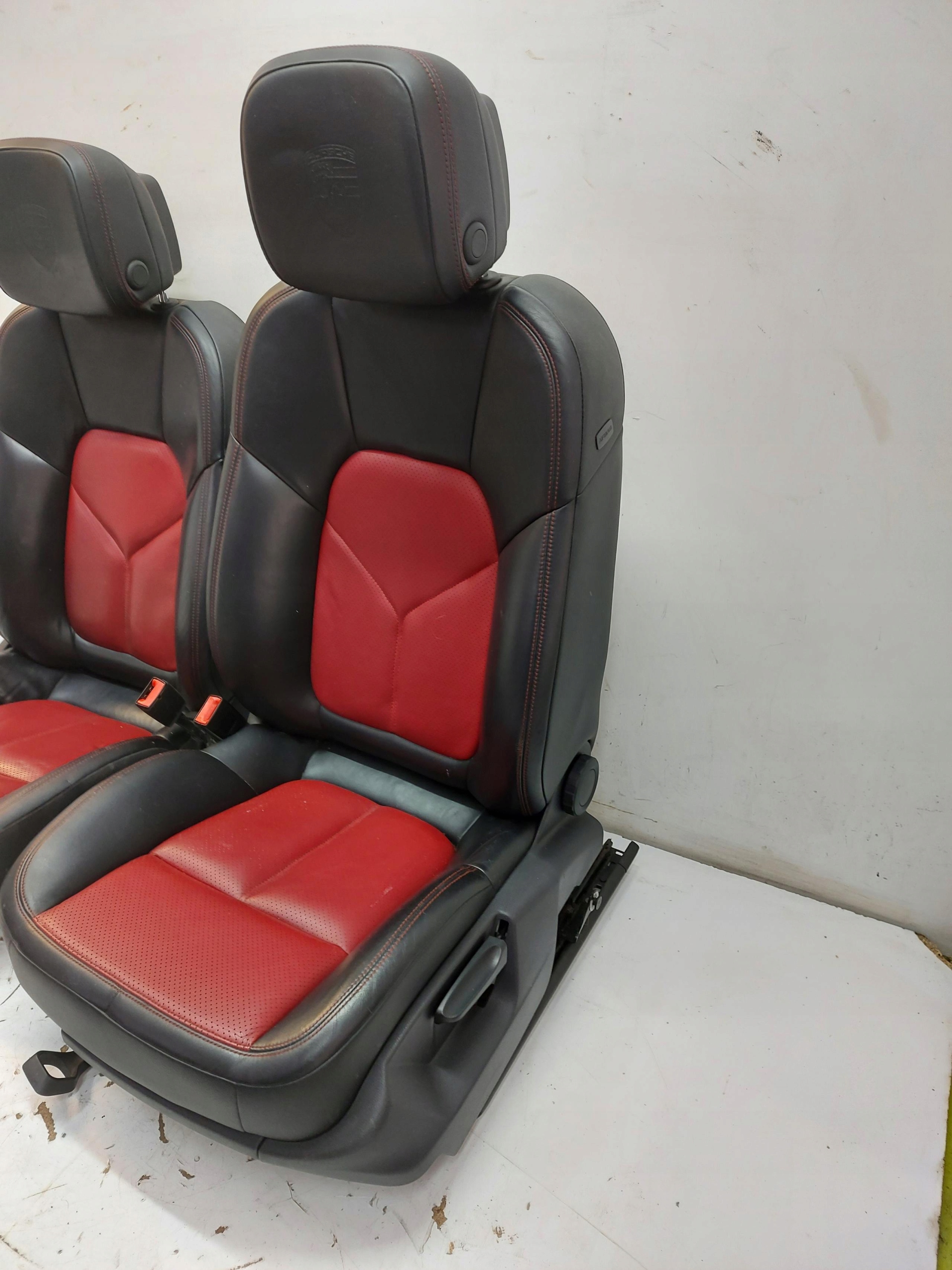 PORSCHE MACAN S 95B Sitze Ledersitz RHD UK komplet