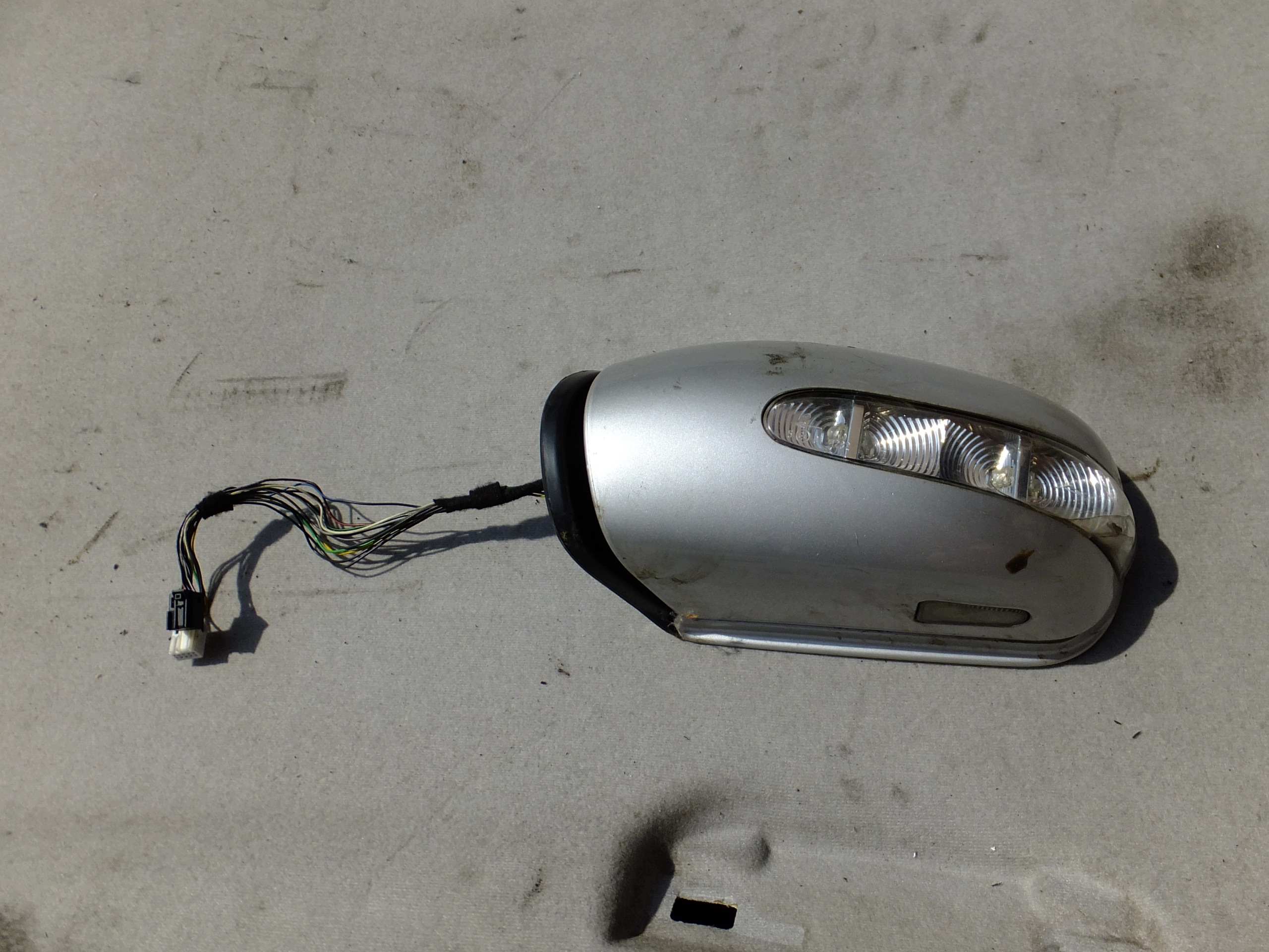 mirror left 13 PIN mercedes w211 2004r EUROPA