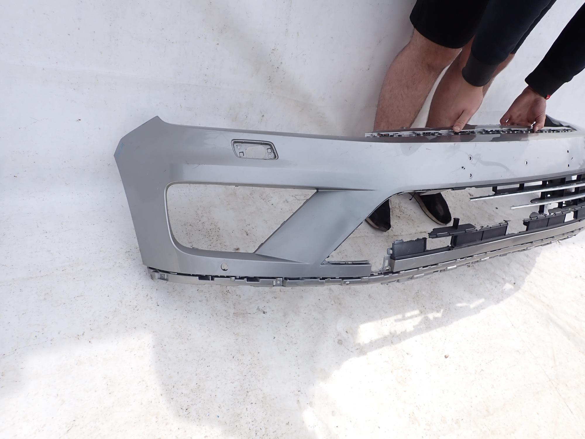 VW TOUAREG II LIFT 14-18 bumper front washer PDC