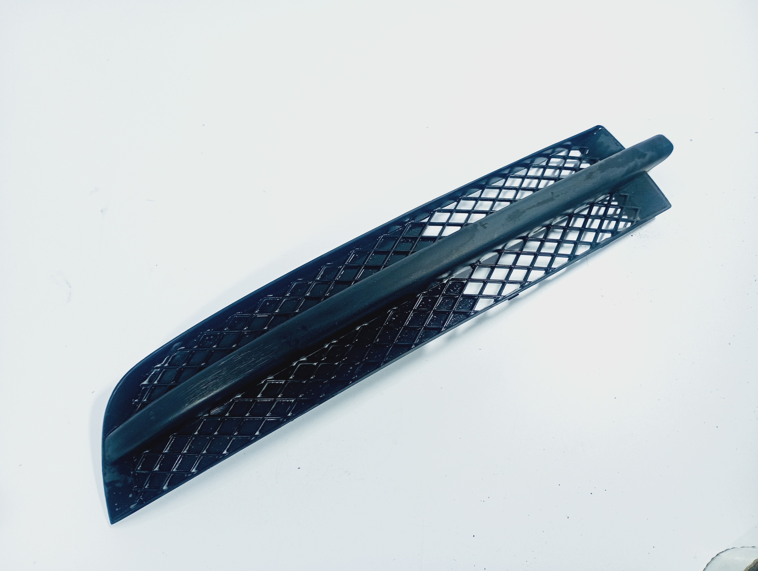 grid of a bumper left front OE 7M3853683 VW Sharan 1 and 95-10