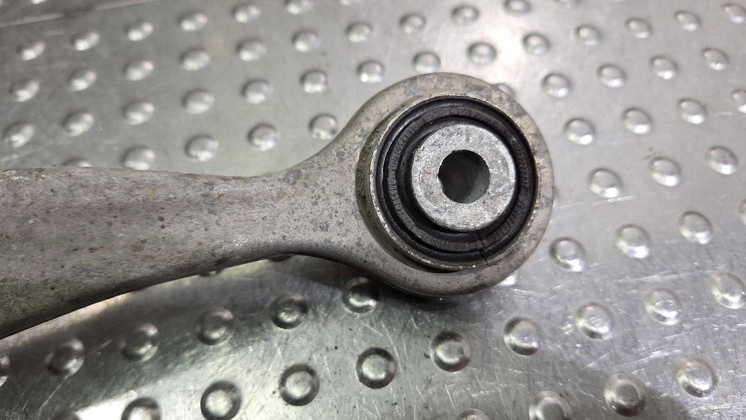 Querlenker rechts heck 8K0501530N AUDI A4 B8 A5 8T A7 A6 C7 Q5 8R