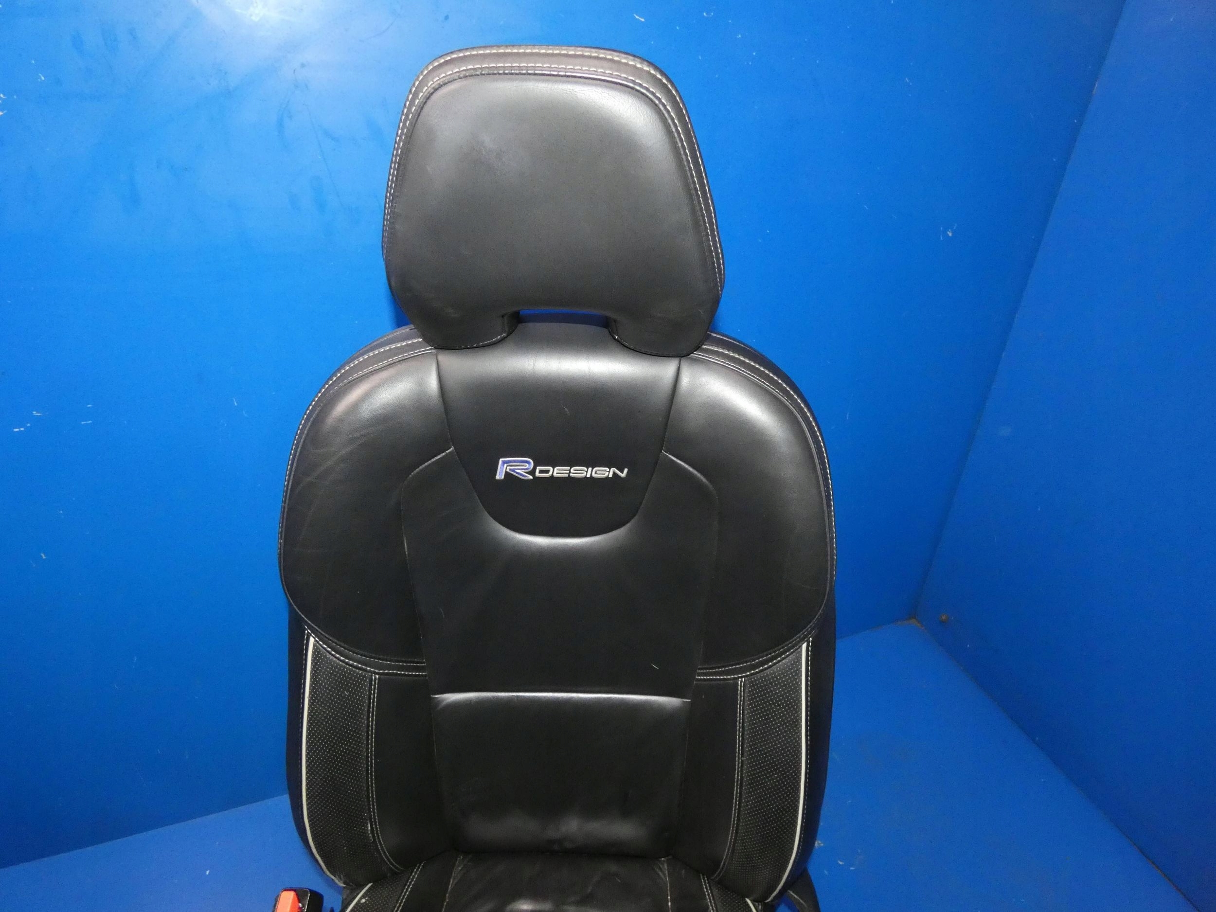 VOLVO V40 II R-design seat driver´s left front