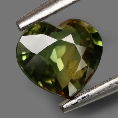 Safír 0.74ct Zelené srdce eCertifikát Wbd