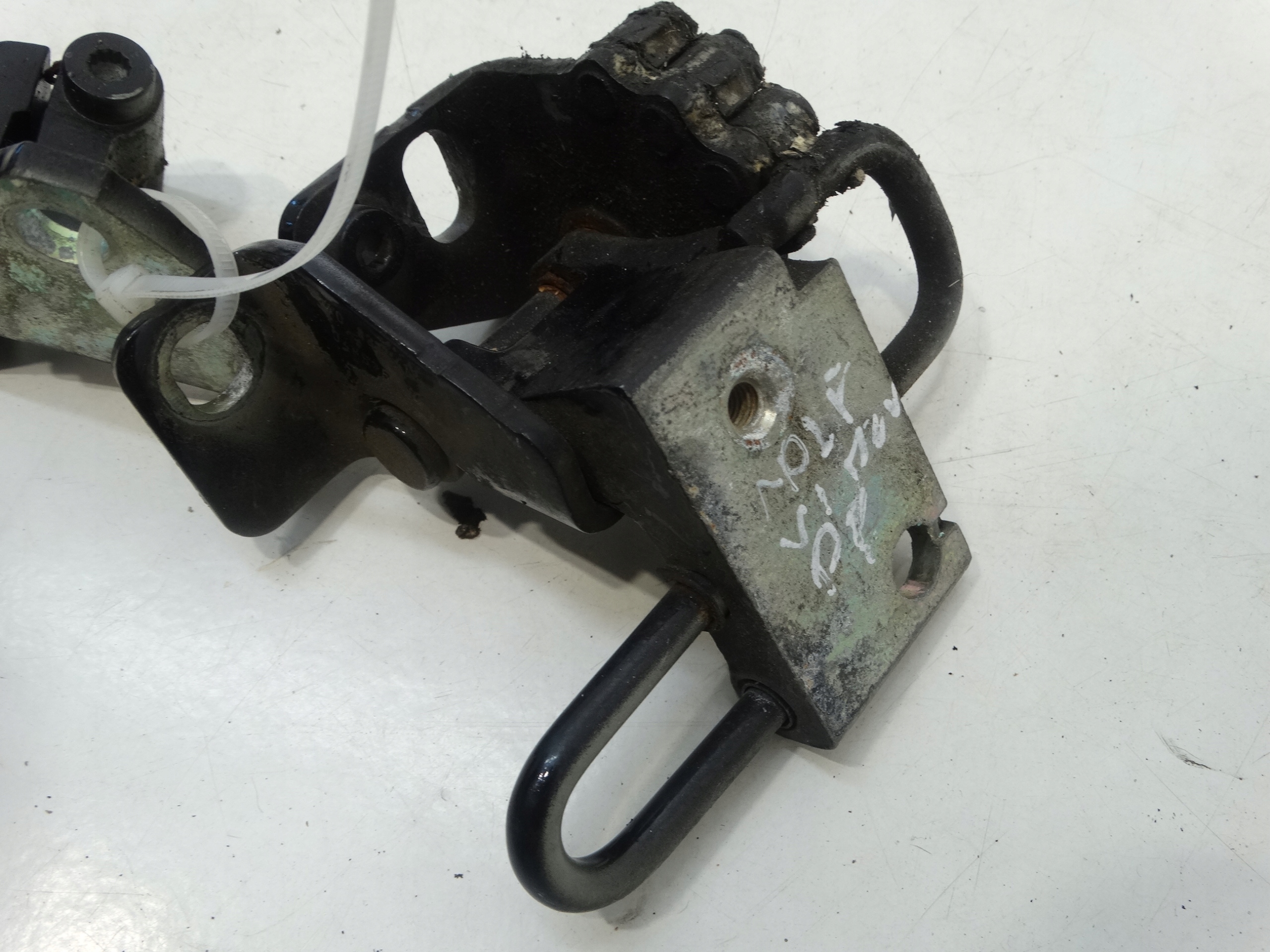 hinge door PRZEDNICH right front VOLKSWAGEN GOLF VI plus