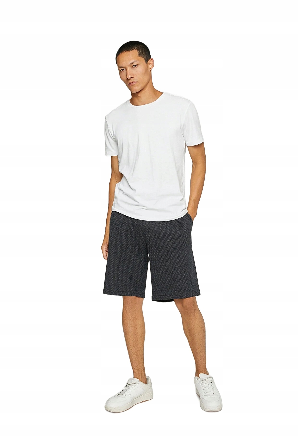 Koton Pánské Krátké Kraťasy Hladké Černé S 5DA S 5_A