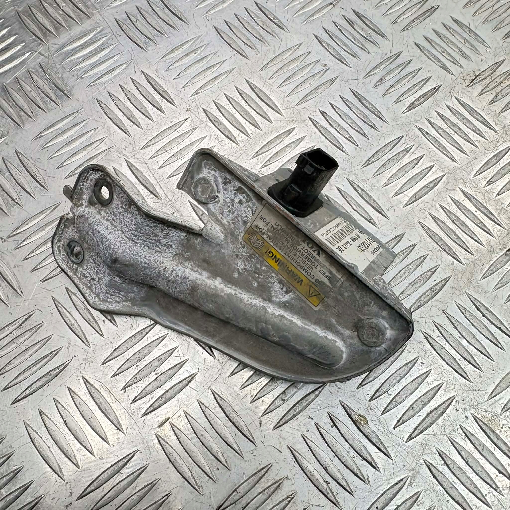volvo XC90 T6 датчик esp 8691675