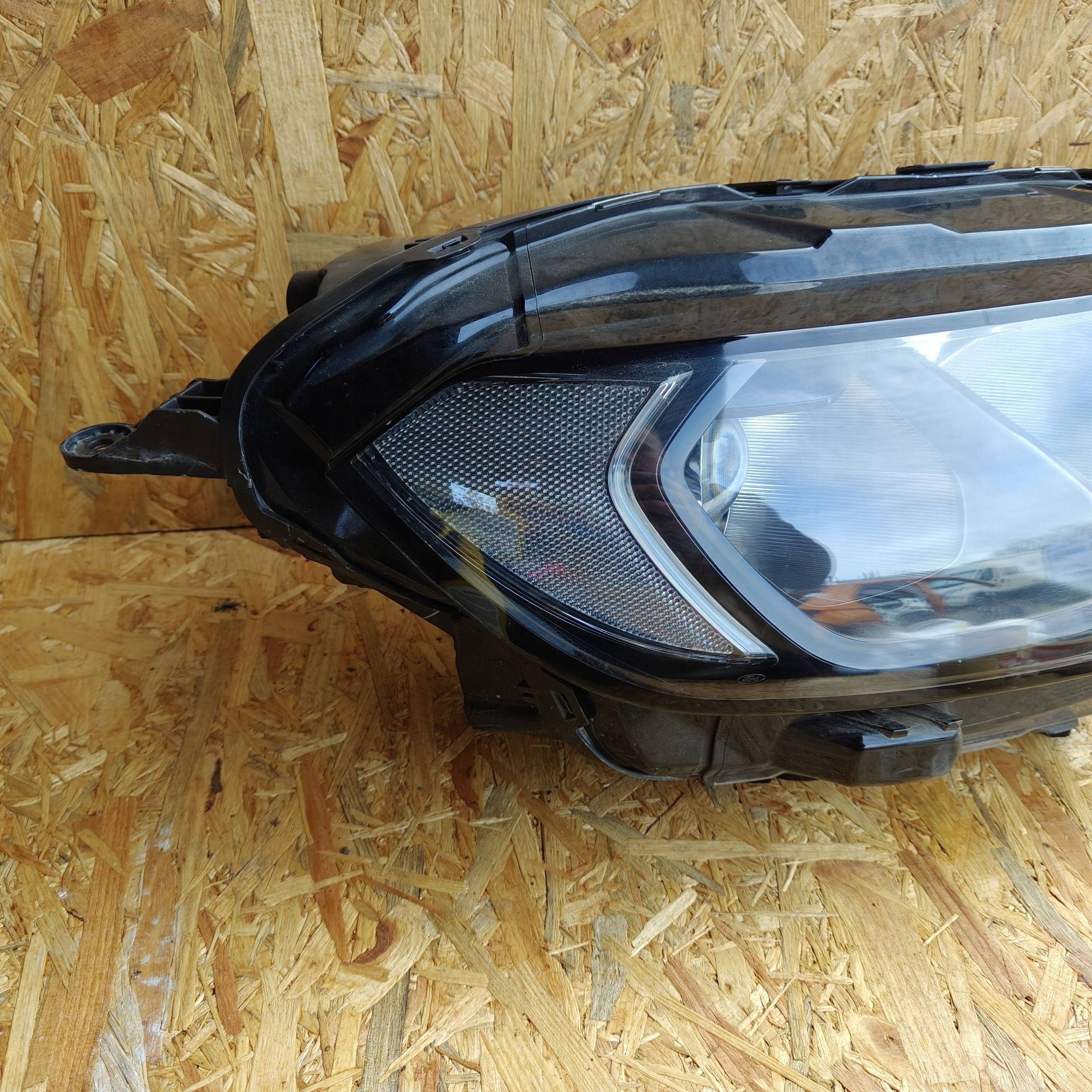 Reflektor front side right Ford Ecosport GN1513W029YA