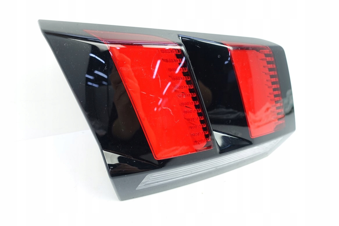 light left rear part LED PEUGEOT 3008 II 9810477880