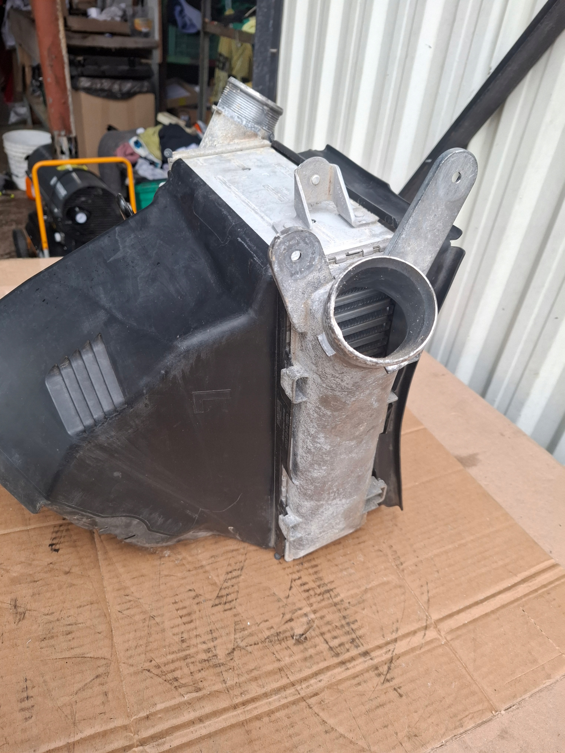 AUDI RS6 RS7 C8 4K 23r intercooler left radiator