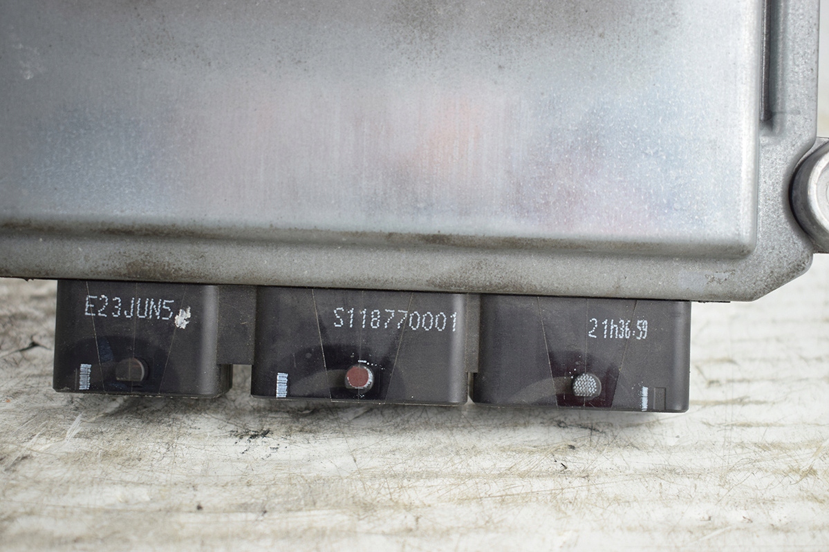 computer control unit CITROEN PEUGEOT 9660781280