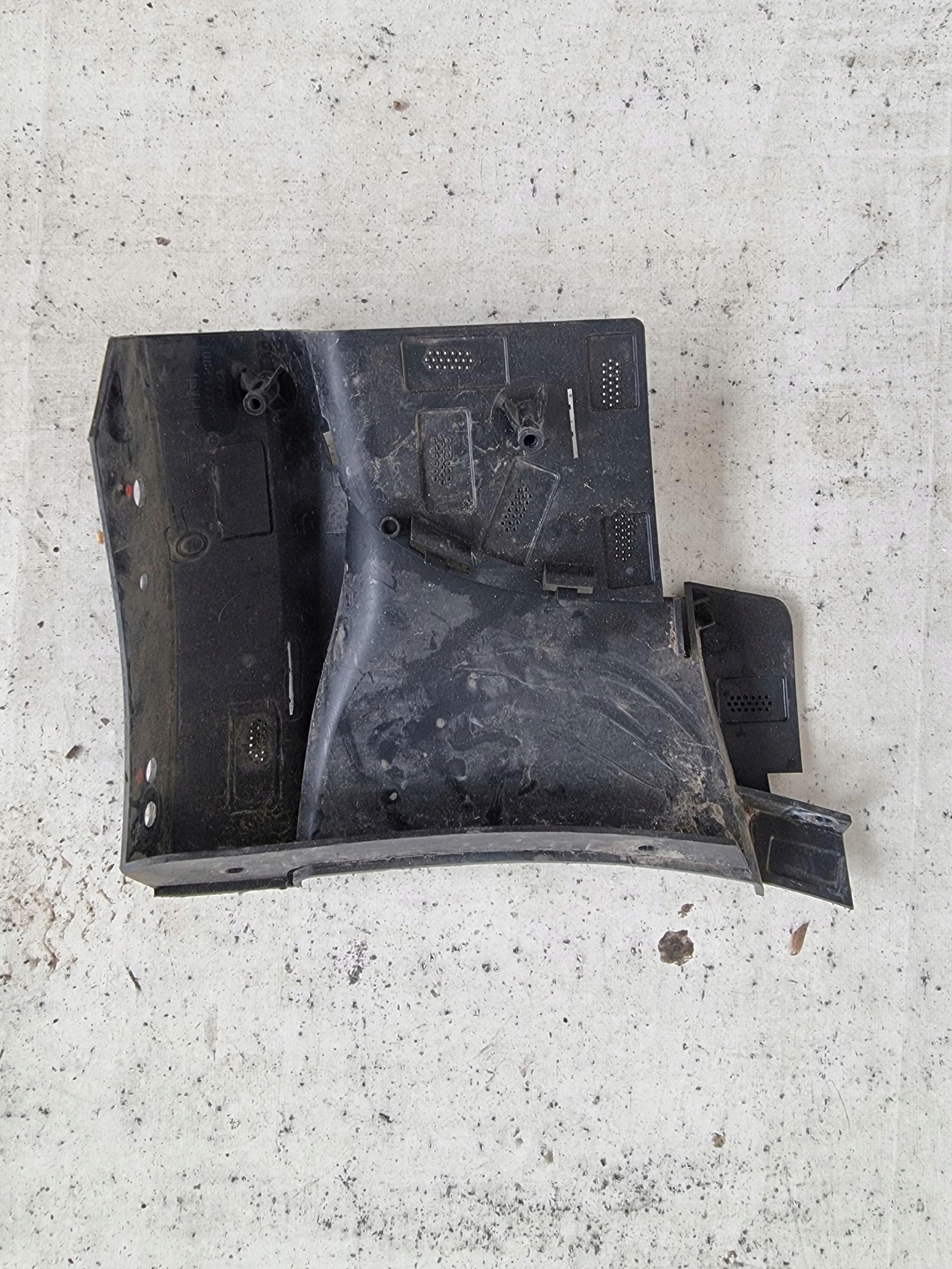 TESLA MODEL 3 17-> holder intake right front front 1084177-00-D