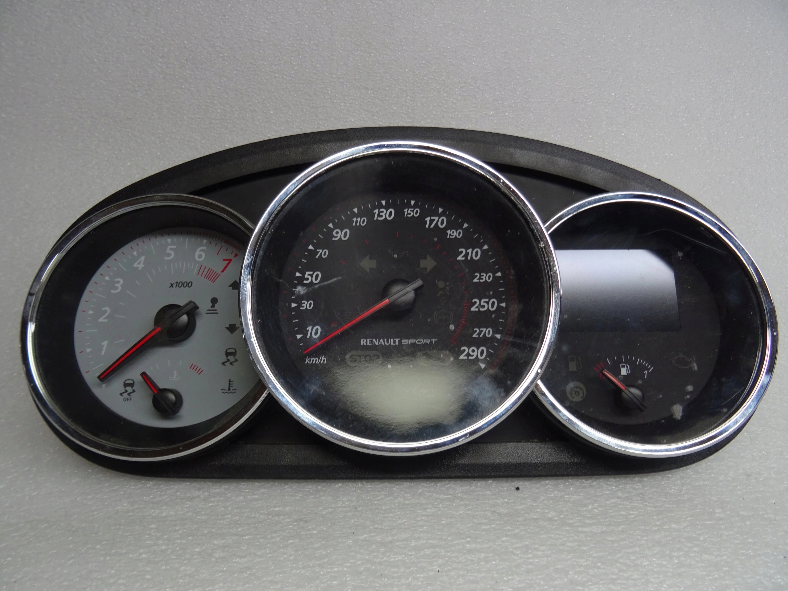 СЧЕТЧИК ЧАСЫ RENAULT MEGANE III RS 248100889R FV