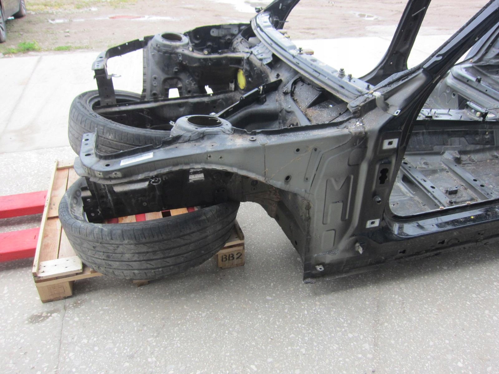 BMW F30 F31 ЛОНЖЕРОН ЛІВА