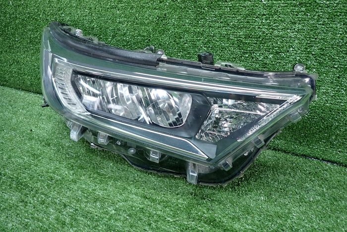 TOYOTA RAV4 V FULL LED 18- reflektor right light right