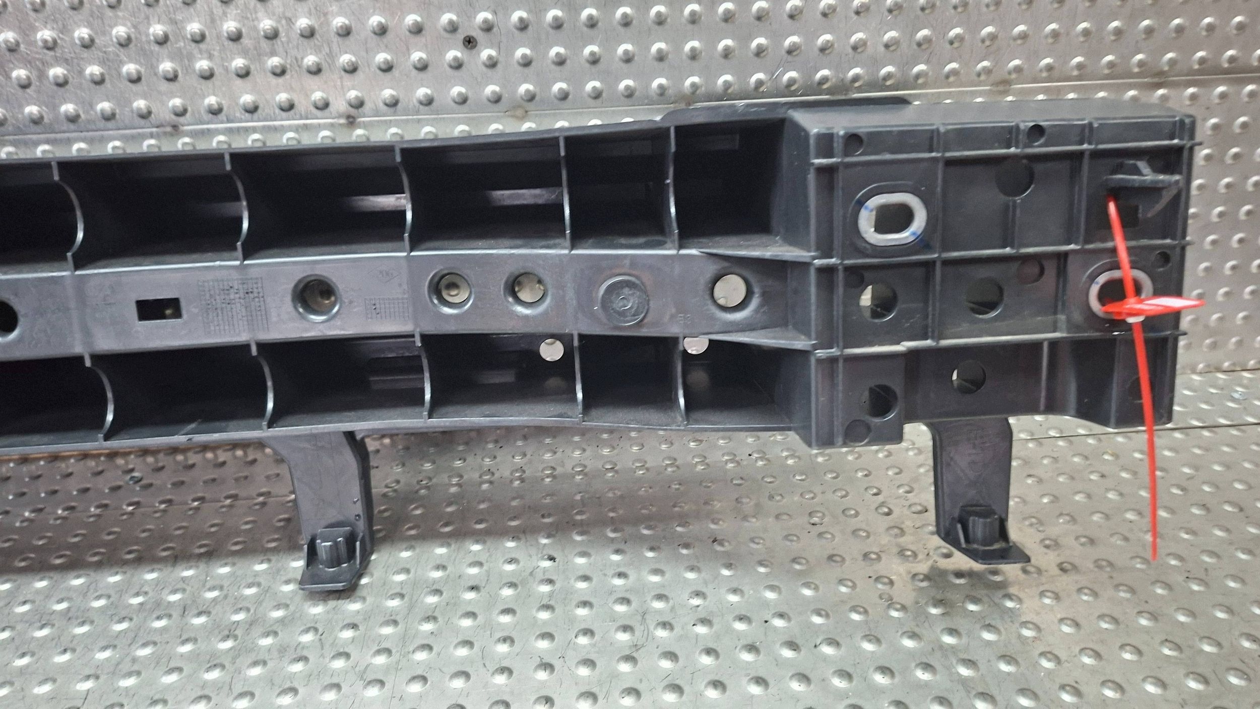 traversa paraurti posteriore 850908266R RENAULT CAPTUR II 2019