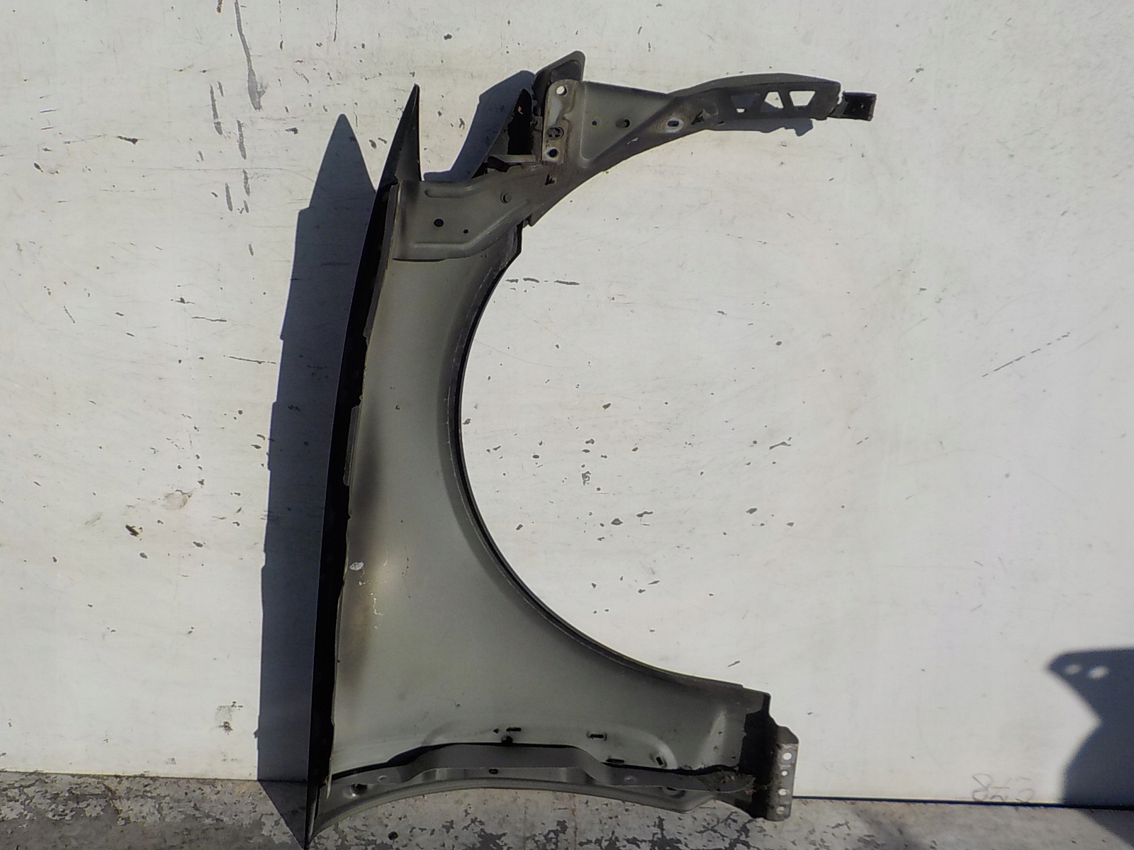 973 JAGUAR XF X250 fender left front front