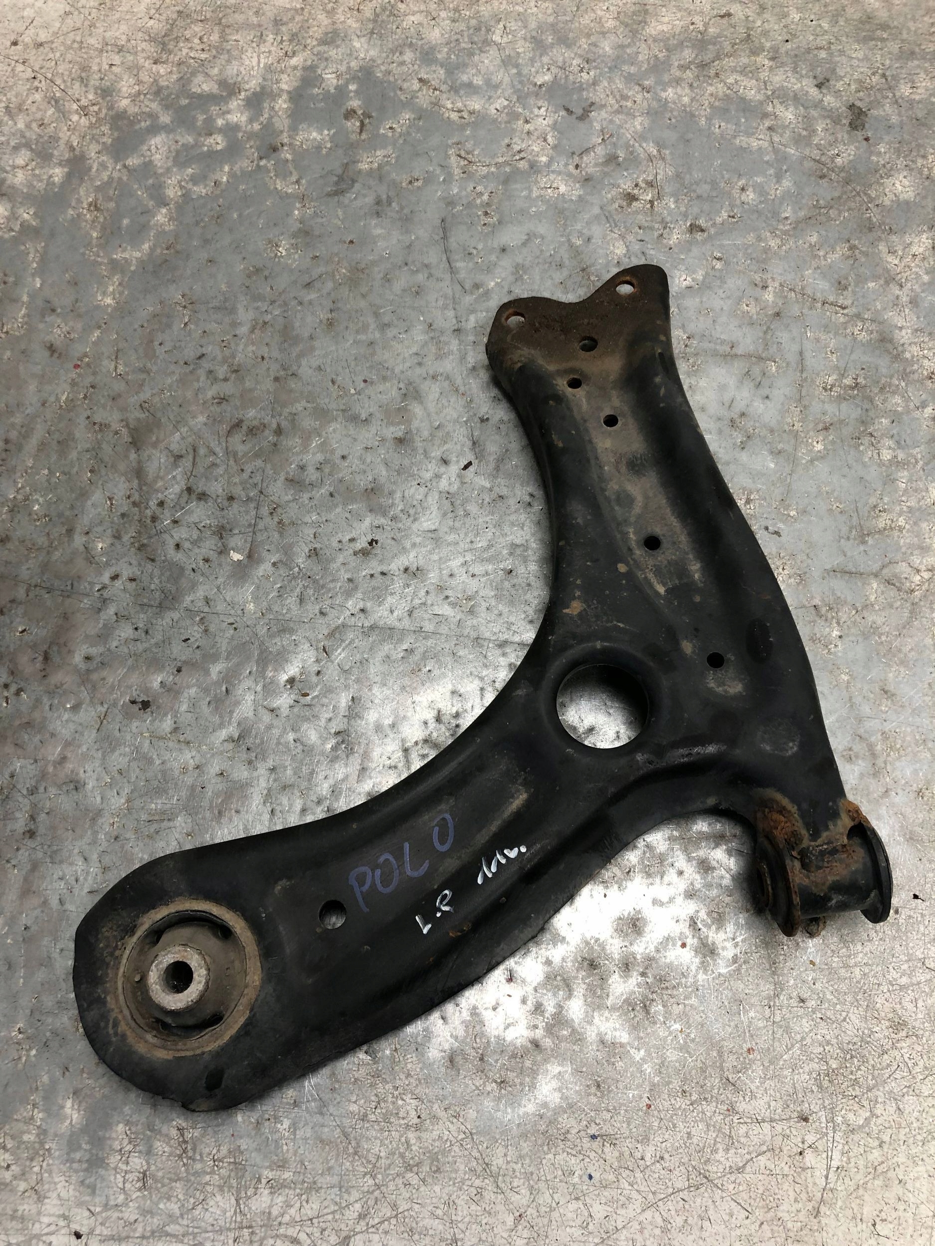 arm left front VW POLO V 6R0407151E