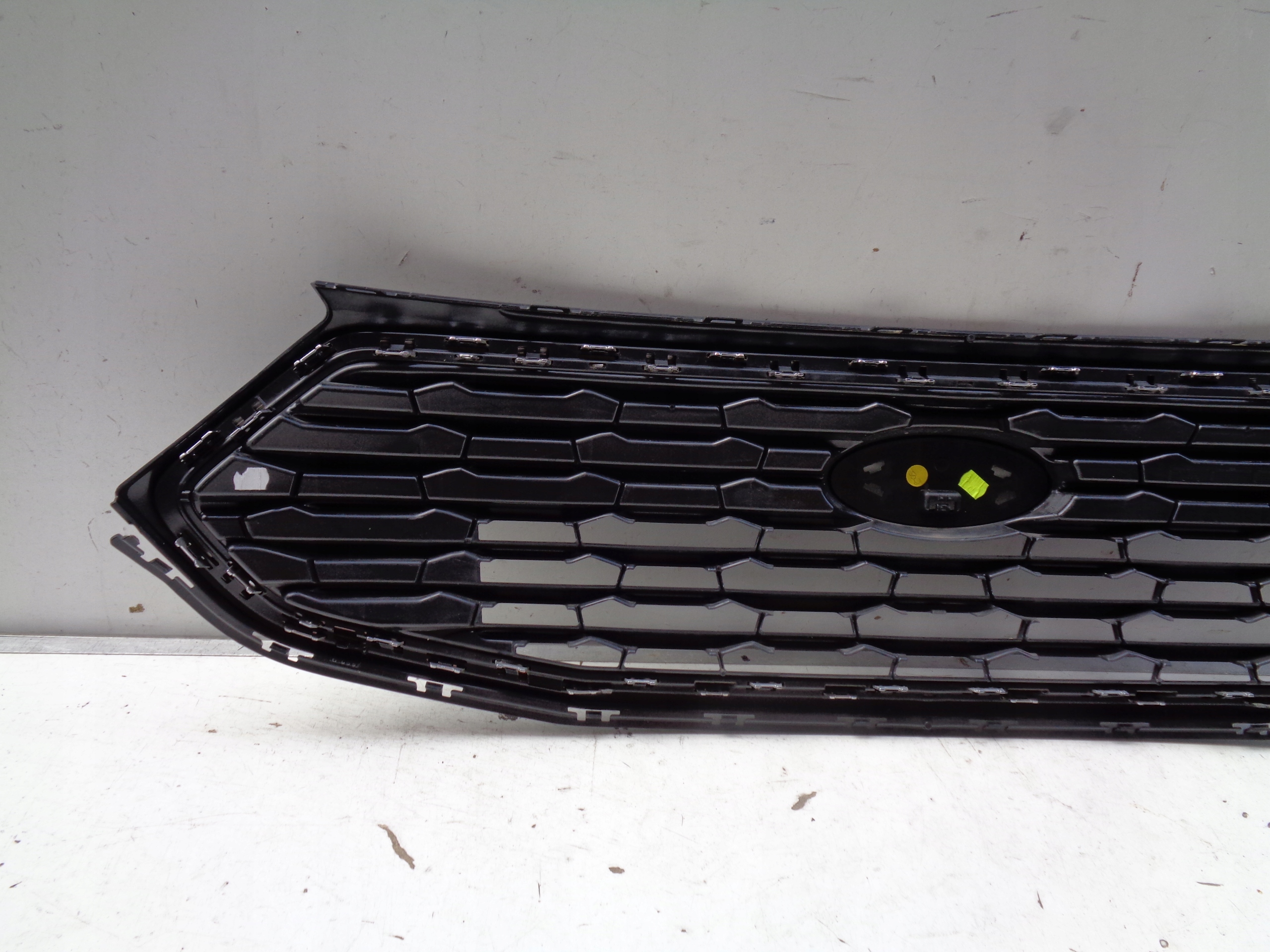 front PREKLADgrill FORD TRANSIT CONNECT III 22