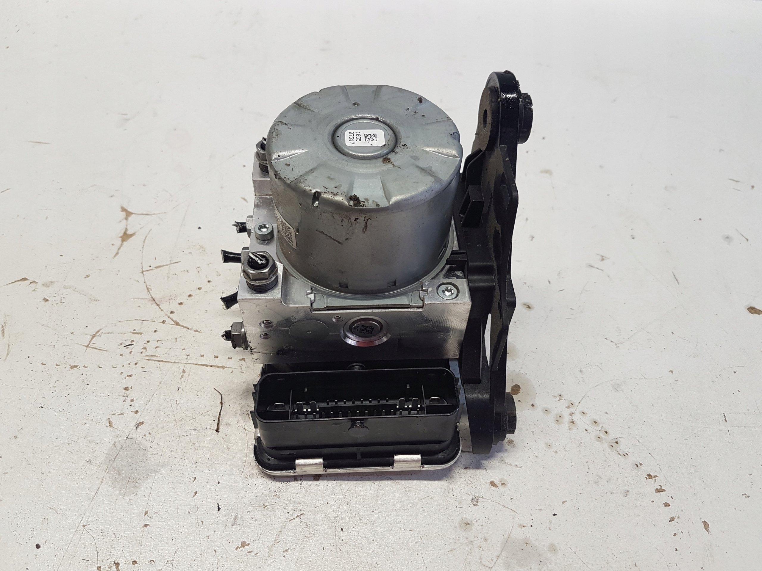 AUDI Q3 83A 2.0TDI 35TDI pump control unit ABS