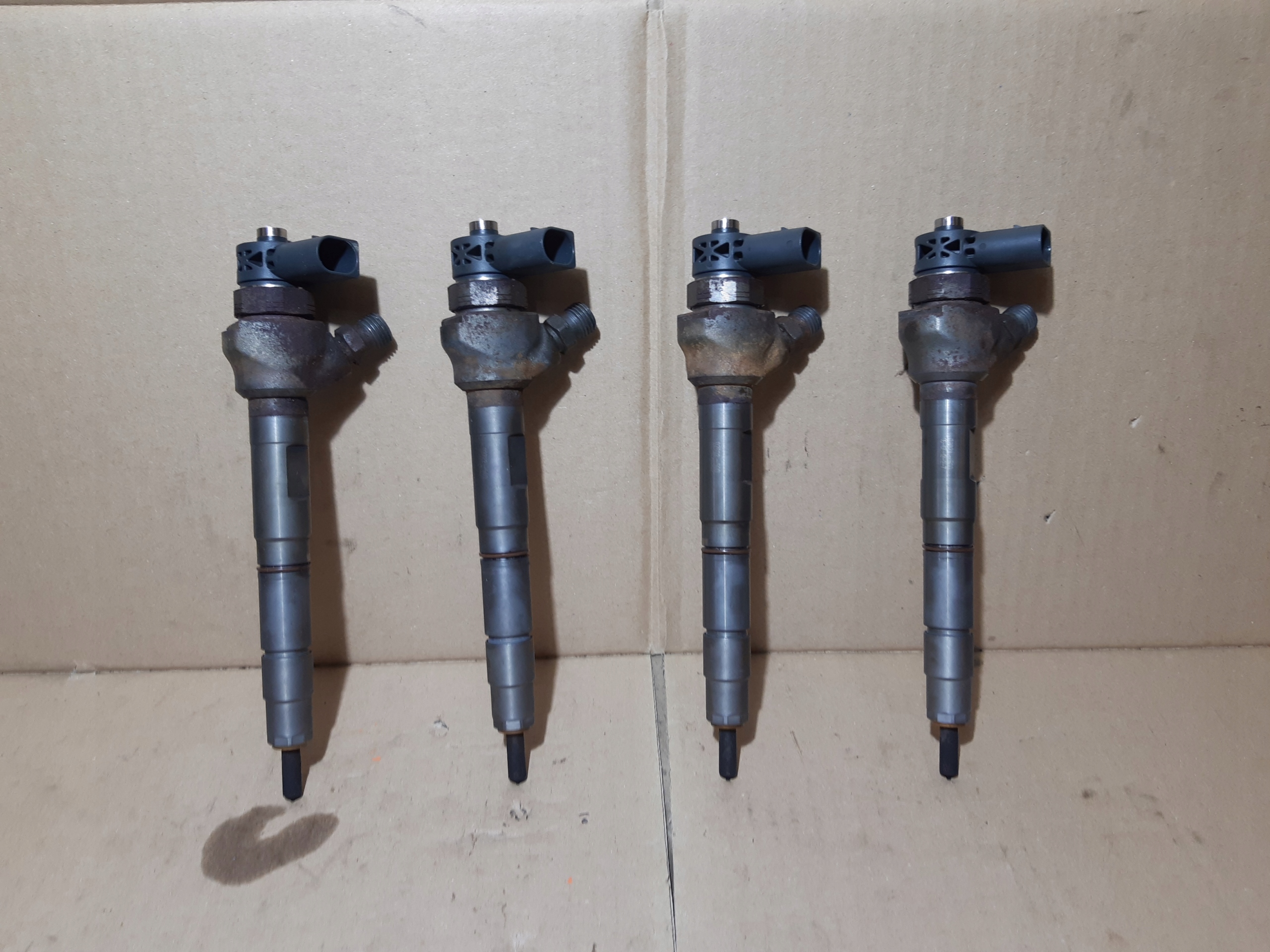 AUDI A4 B8 LIFT 2.0 TDI CJC nozzle injector 03L130277J