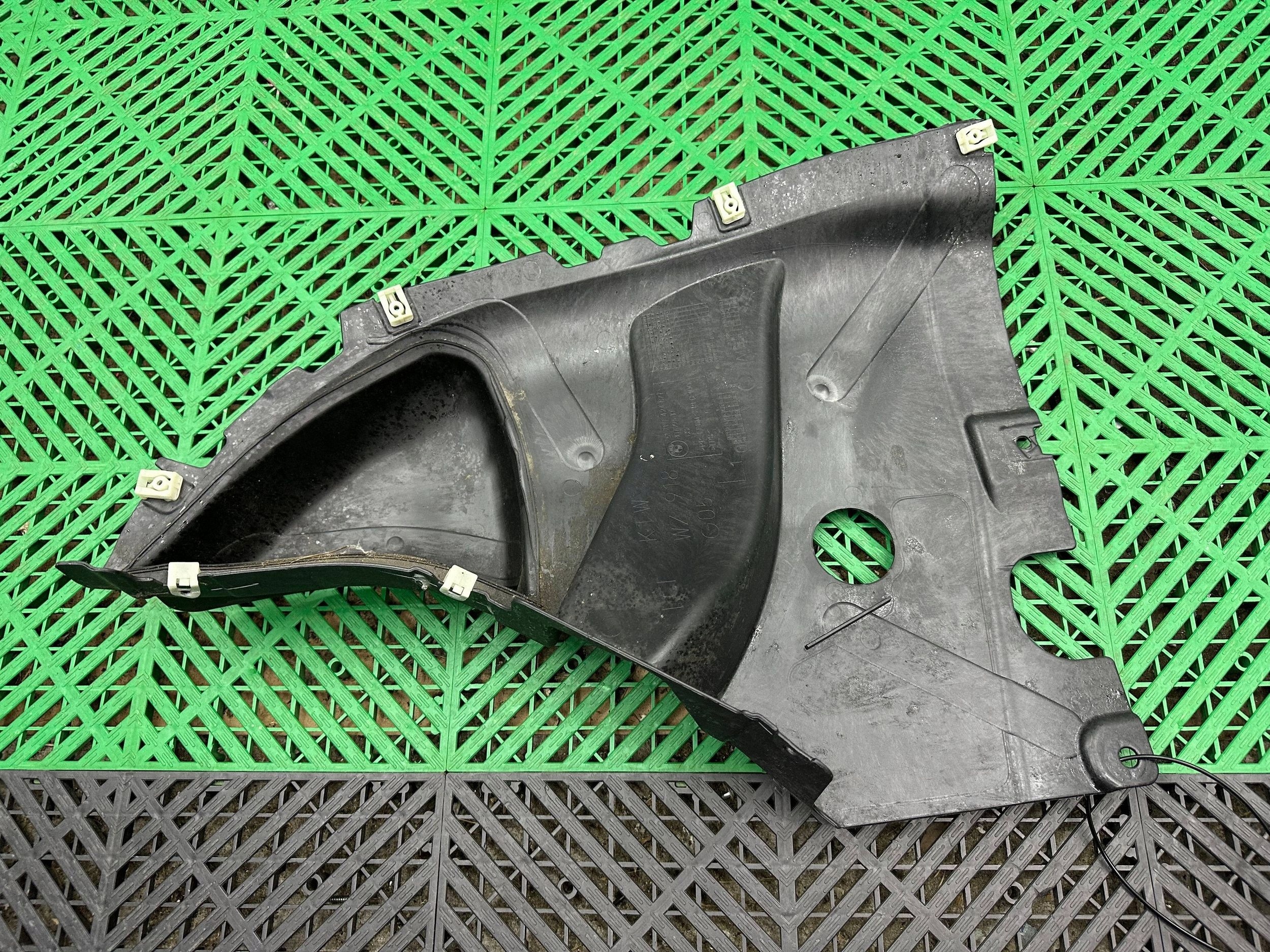 mudguard front BMW X5 G05 7424877