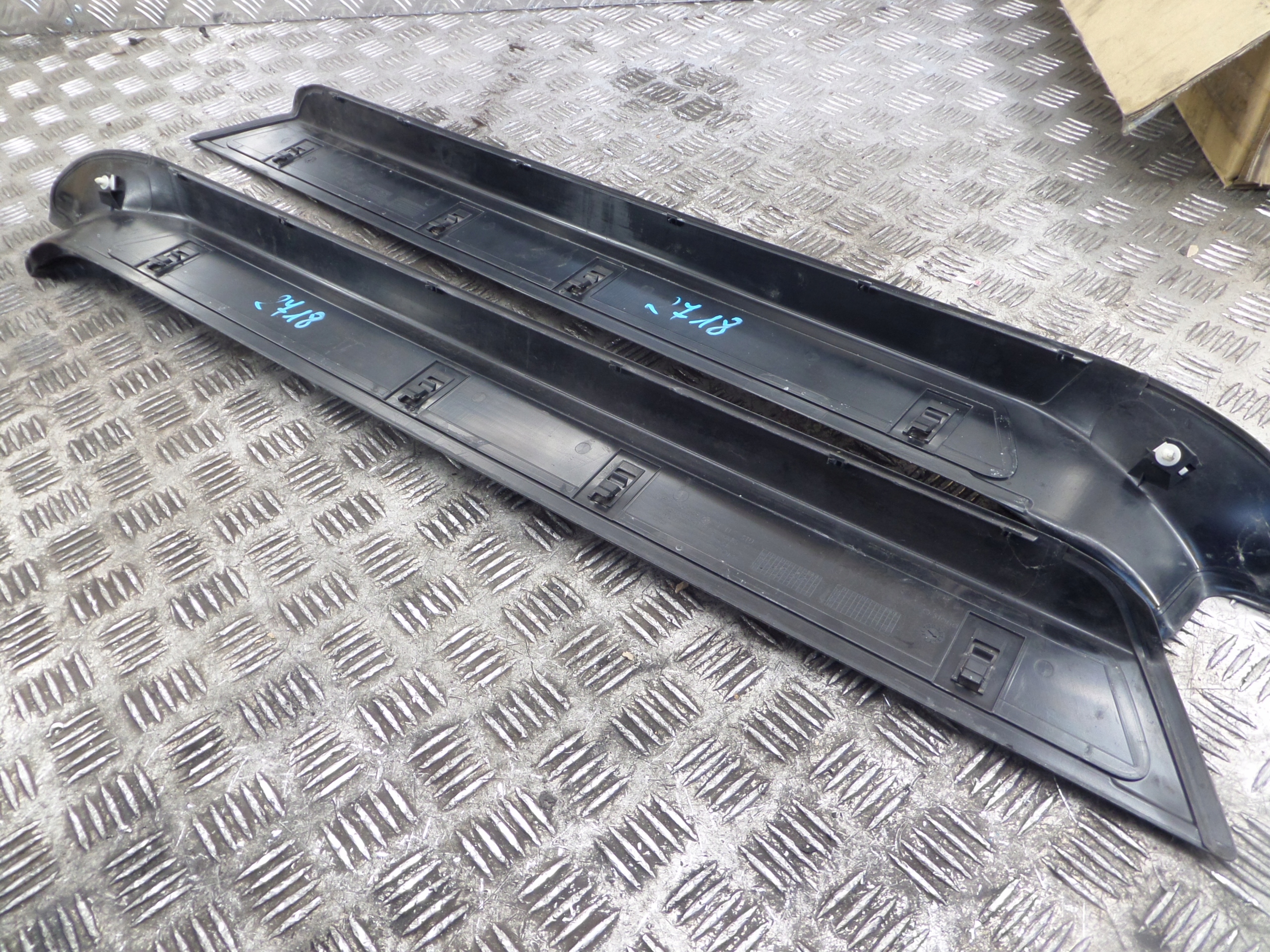 Mercedes-Benz OE A2076800074 A2076800174