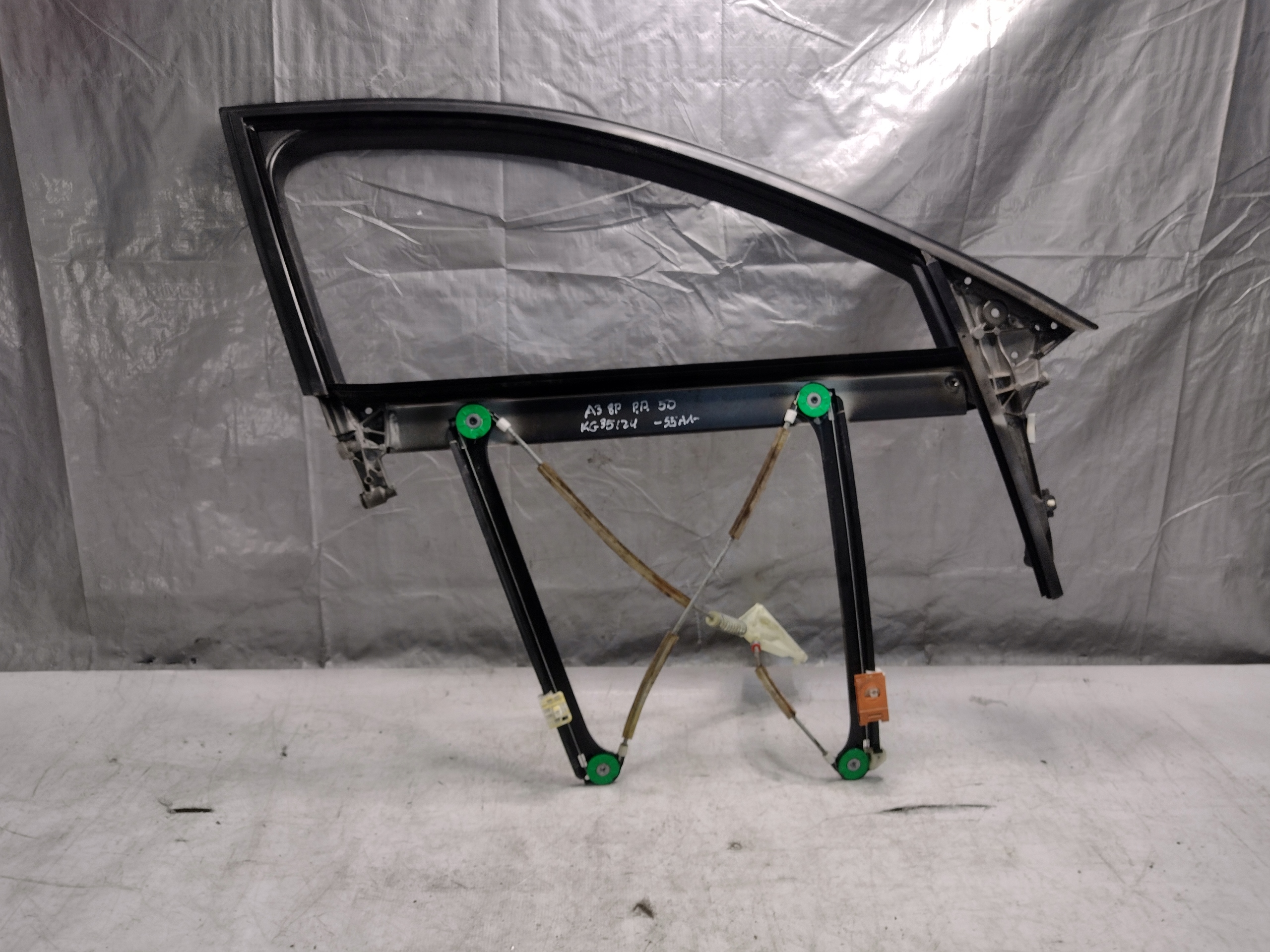 lift frame windows right front Audi A3 8P 5D 8P4837630
