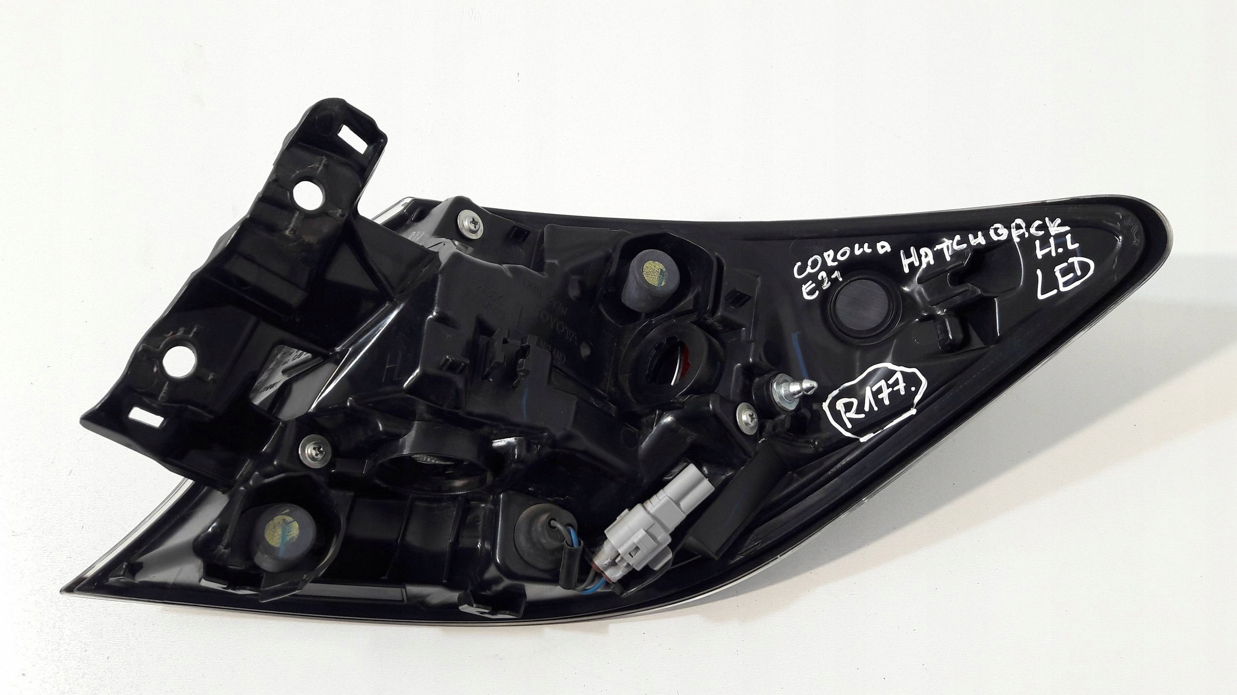 Toyota Corolla E21 light rear right Hatchback (R177)