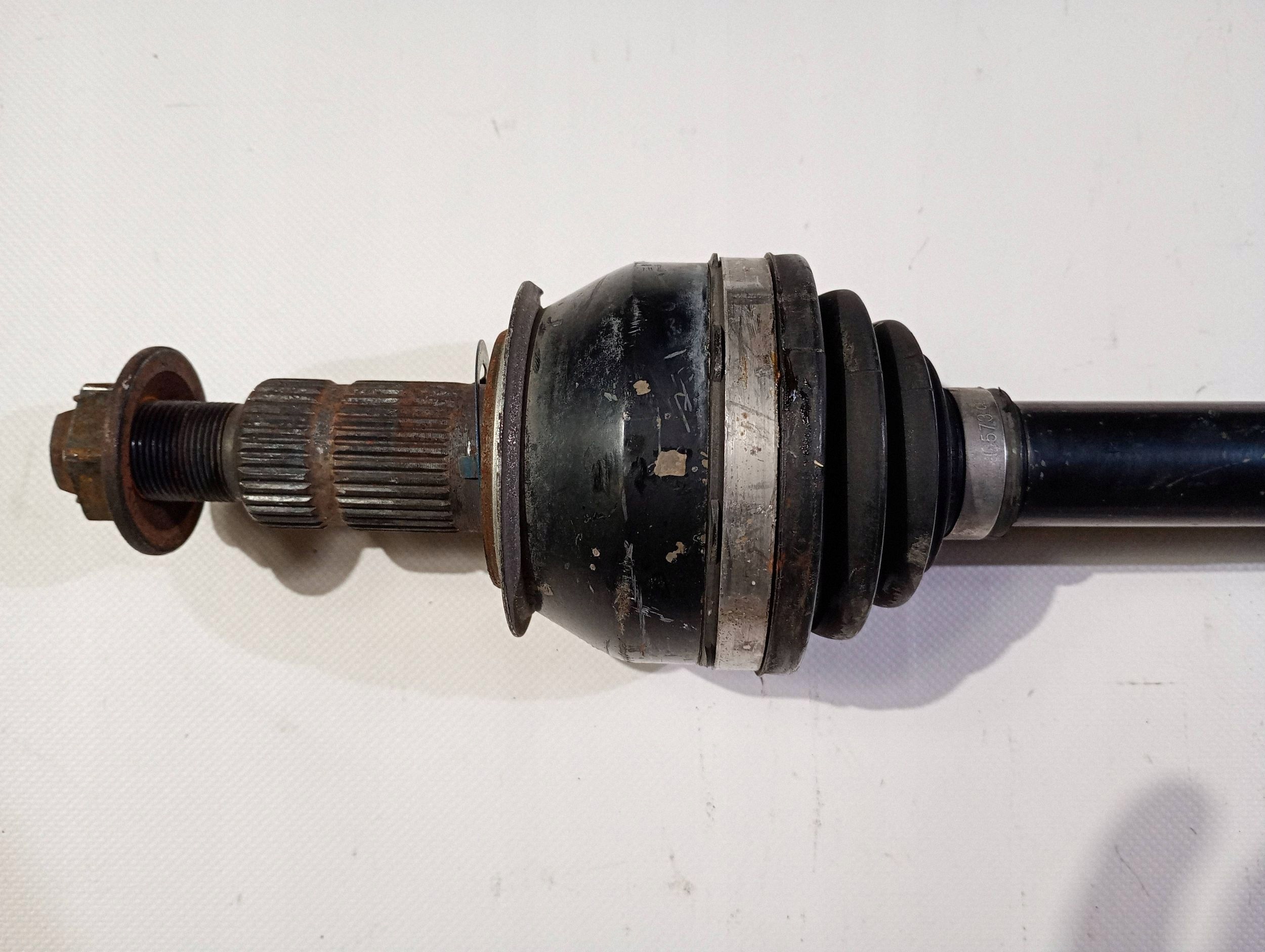 semi-axis left rear part rear left Chevrolet Camaro SS 6.2 v8 2009-2015