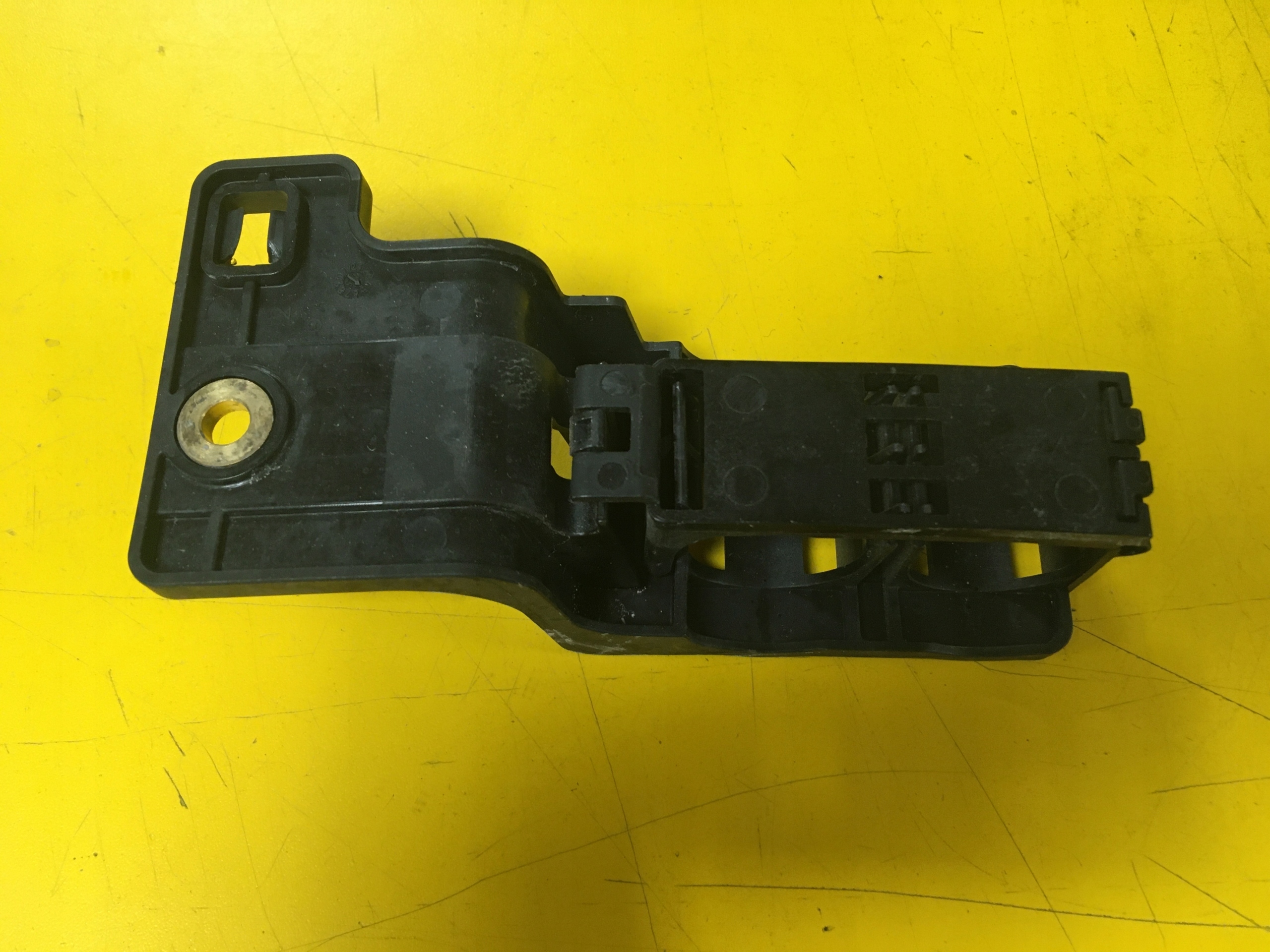 КРІПЛЕННЯ КРІПЛЕННЯ ШЛАНГИ ВОДУ MERCEDES ІНФІНІТІ Q30