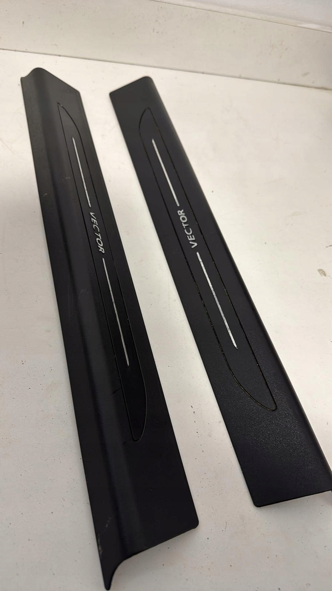 SAAB 93 ii 9-3 02-07 moulding mouldings threshold VECTOR plastic left right