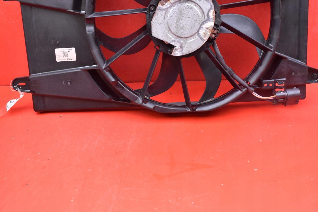Lüfter 39013323 OPEL ASTRA 5 V K 1.4 T 150 KM 15-20