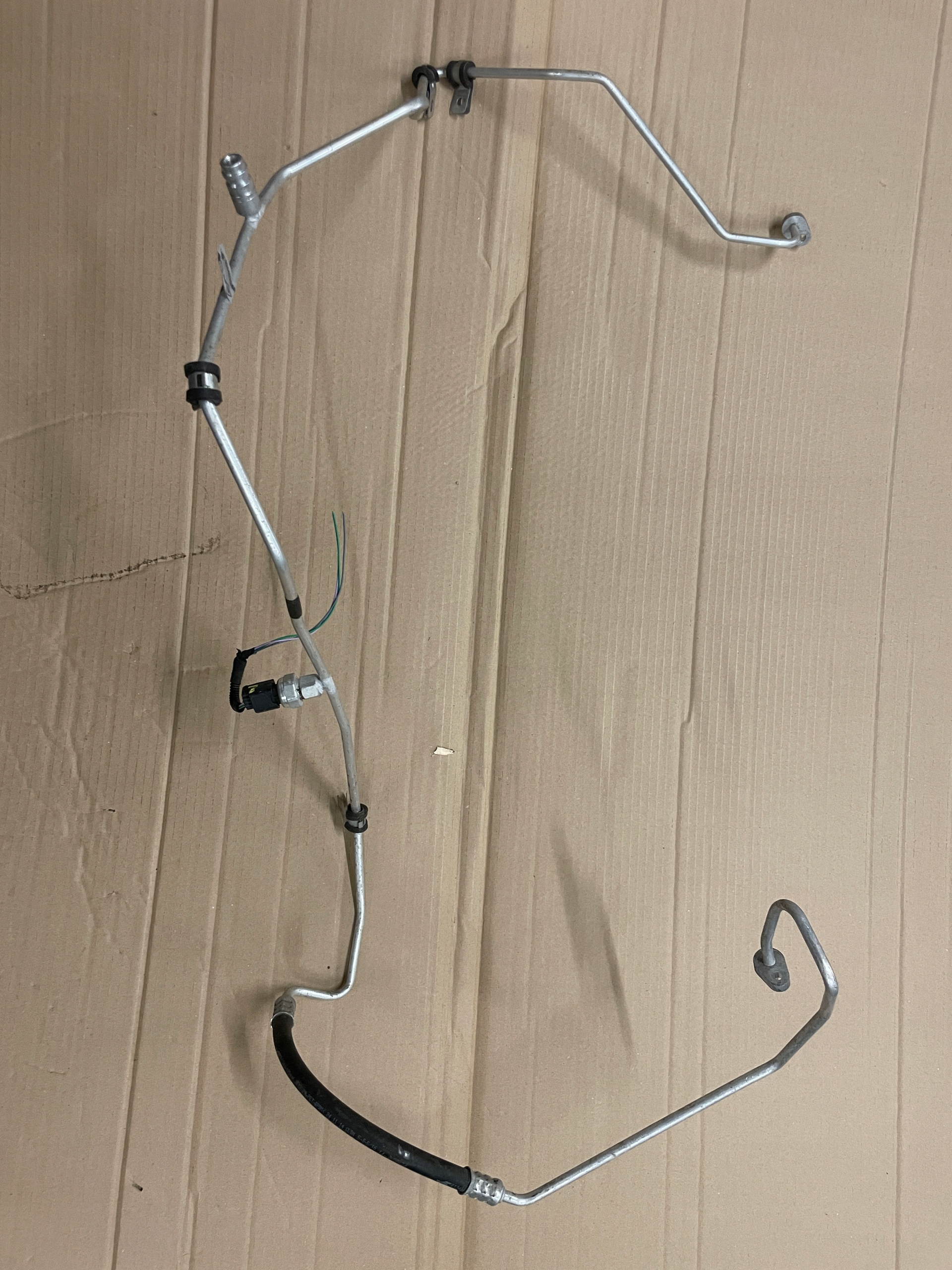 924403126R - КОНДИЦИОНЕР RENAULT CLIO IV 4 CAPTUR