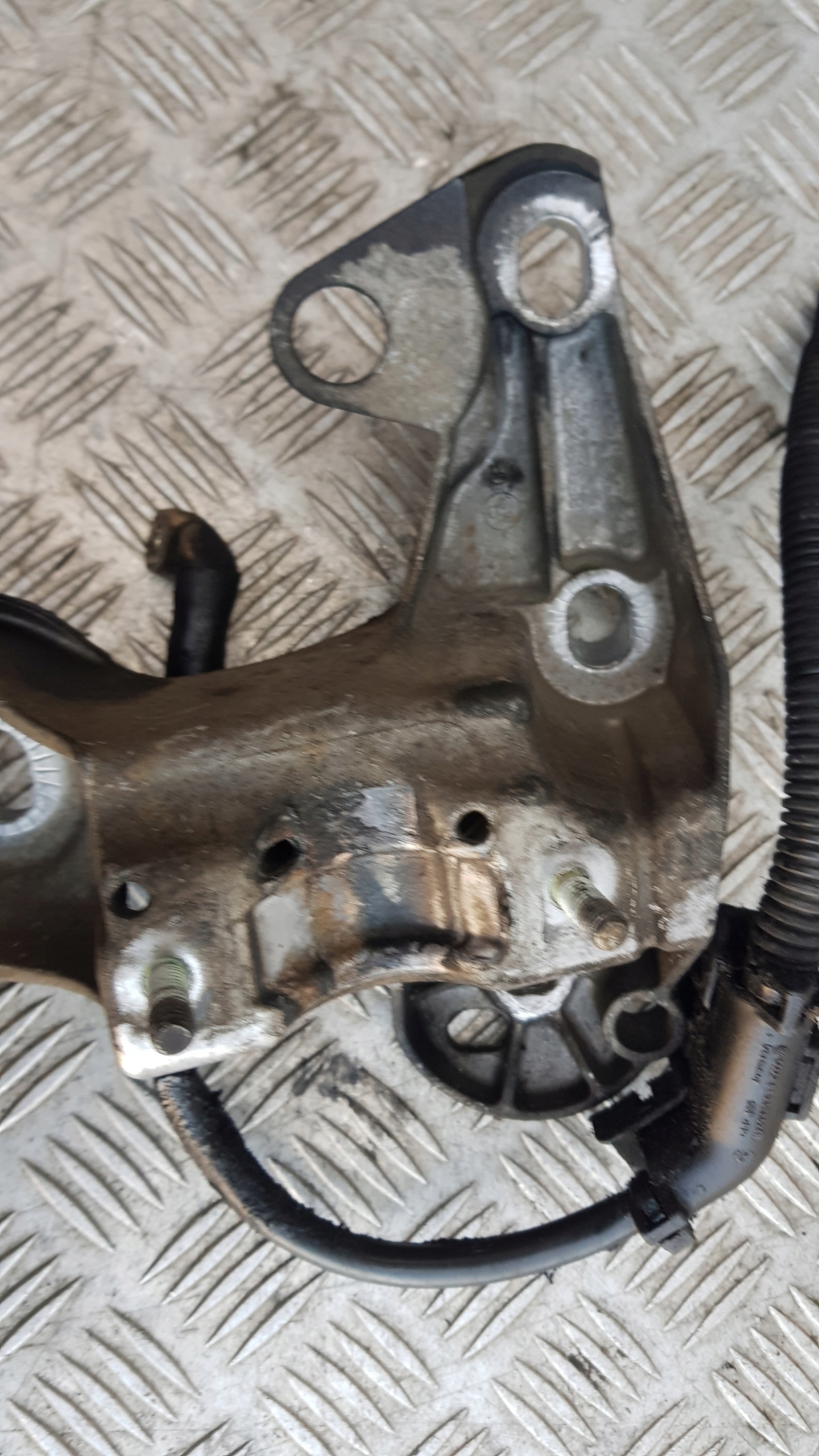 AUDI A4 B6 SUPERB engine mount airbag 1.9 TDI 8E0199352 right