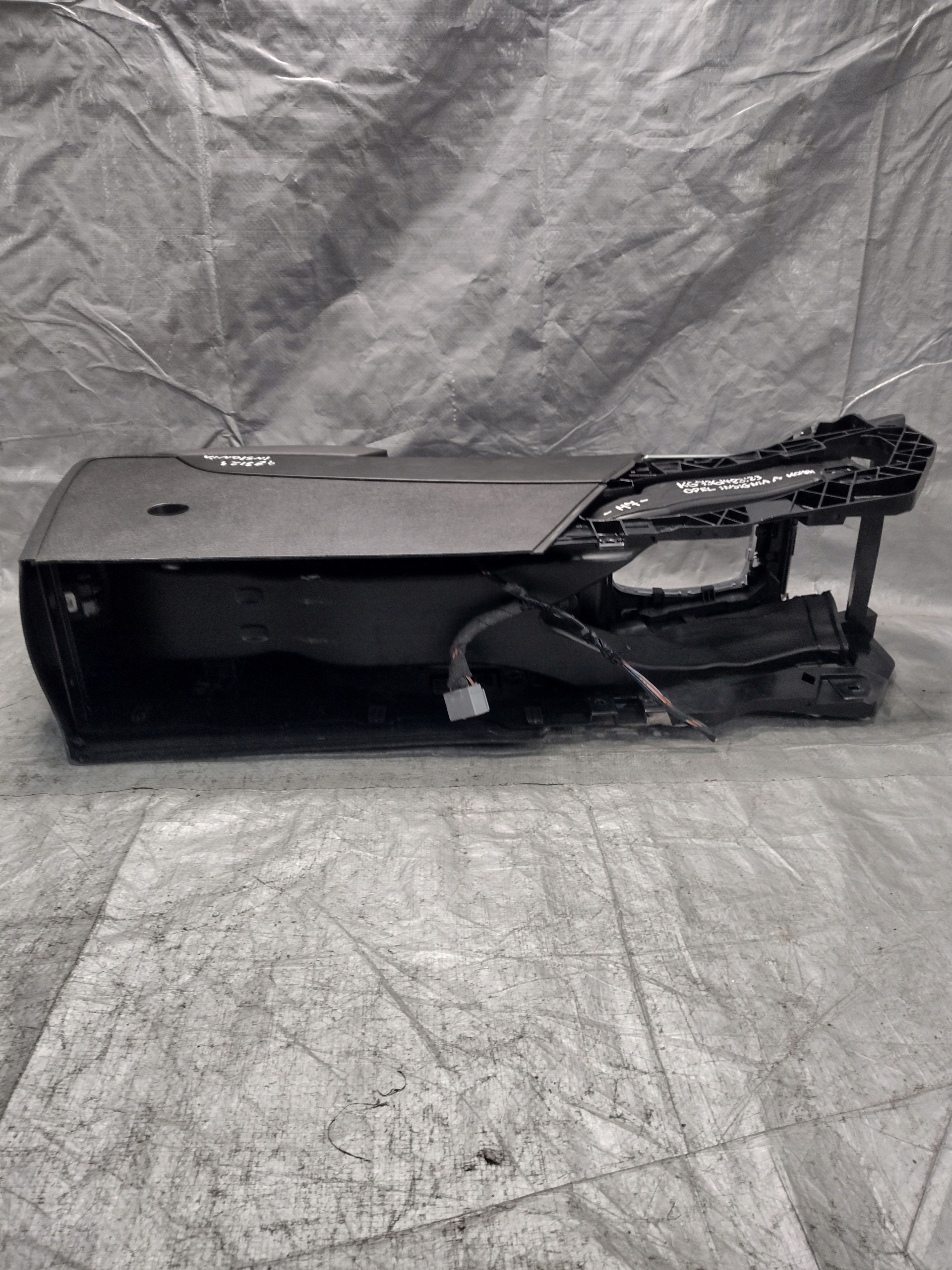 тунель середина opel INSIGNIA A универсал