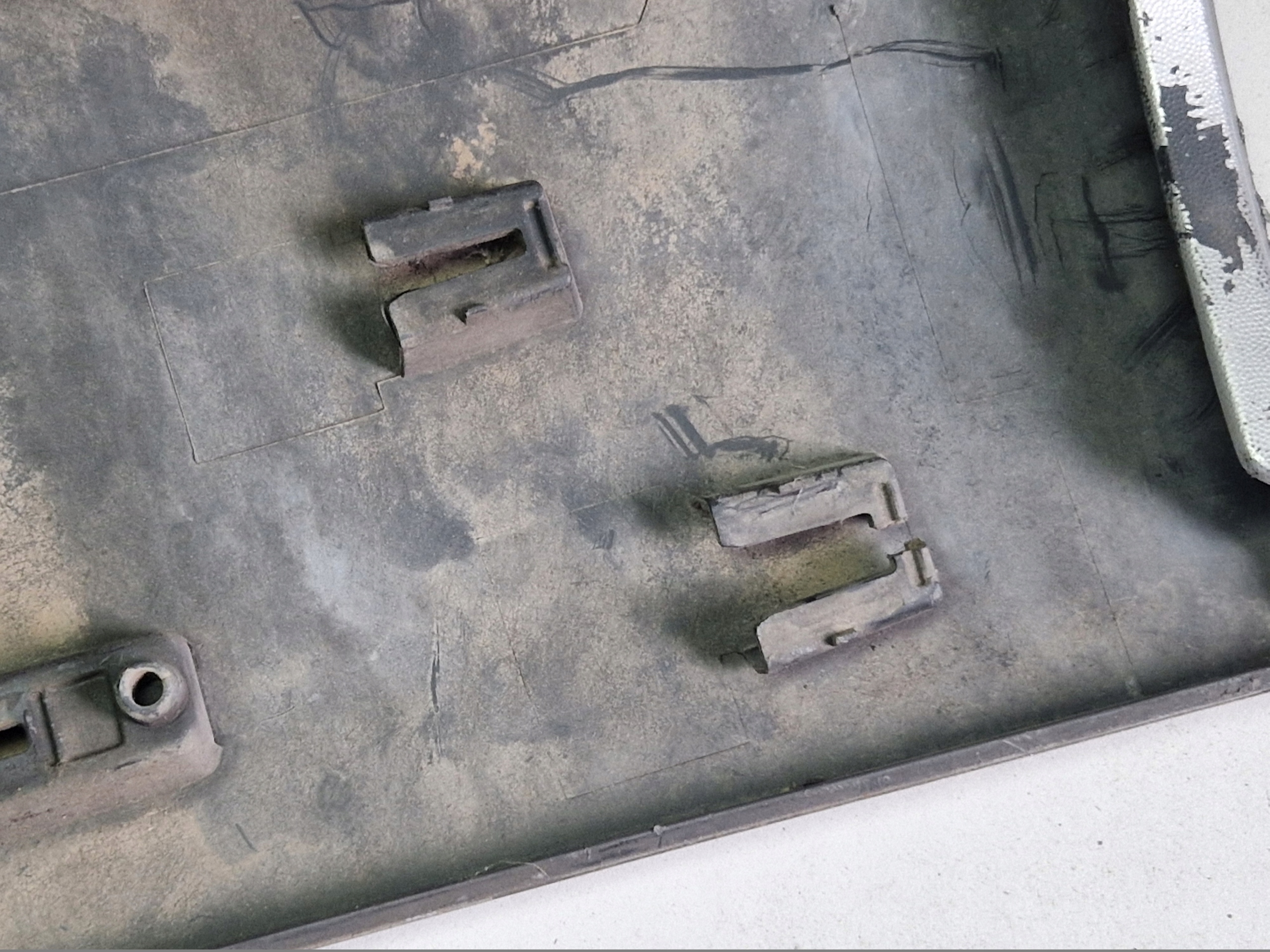 AUDI Q7 4L DEKOR moulding door left front 4L0853959
