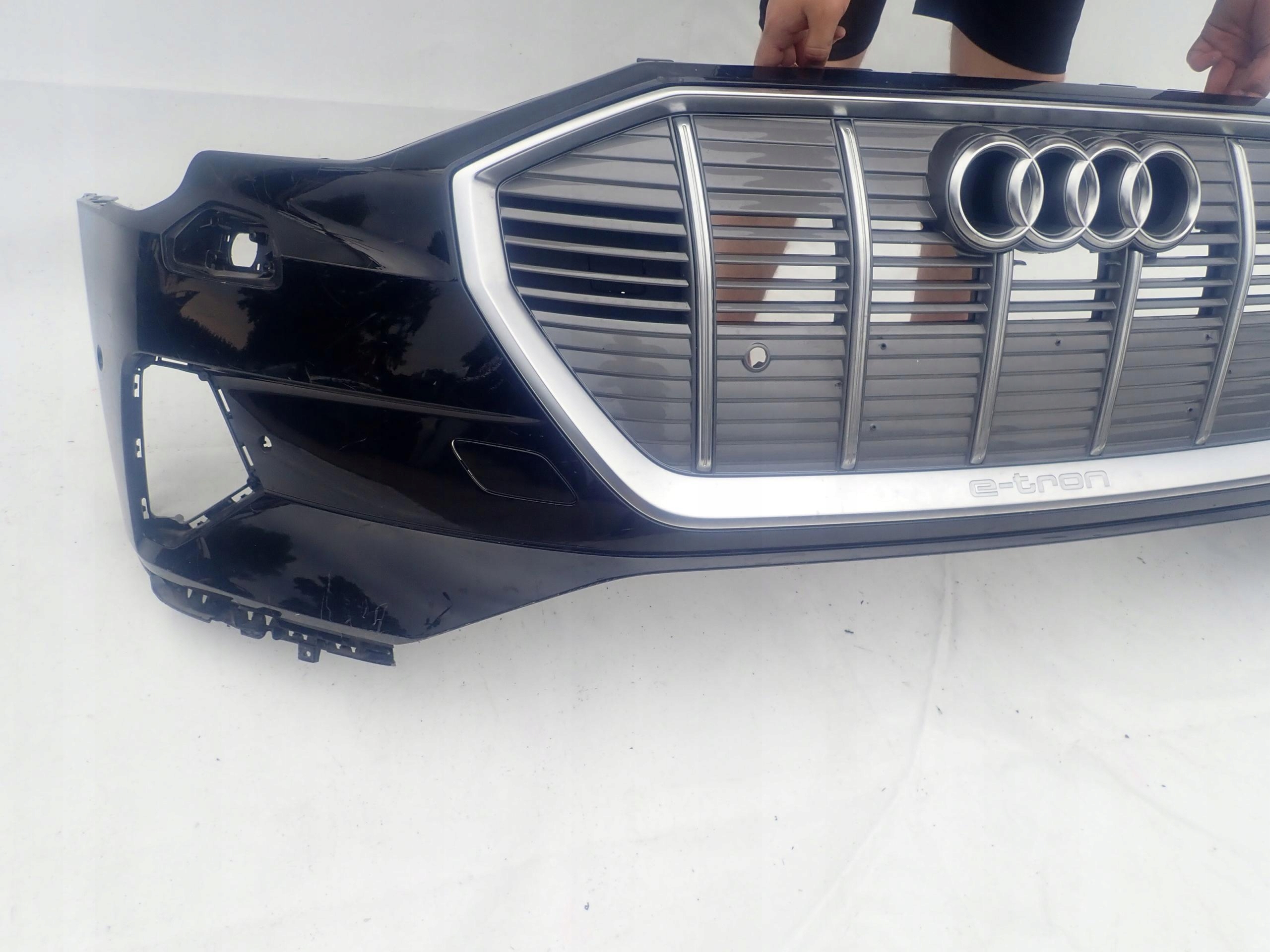 AUDI E-TRON 18- nárazník predok predný SPR PDC