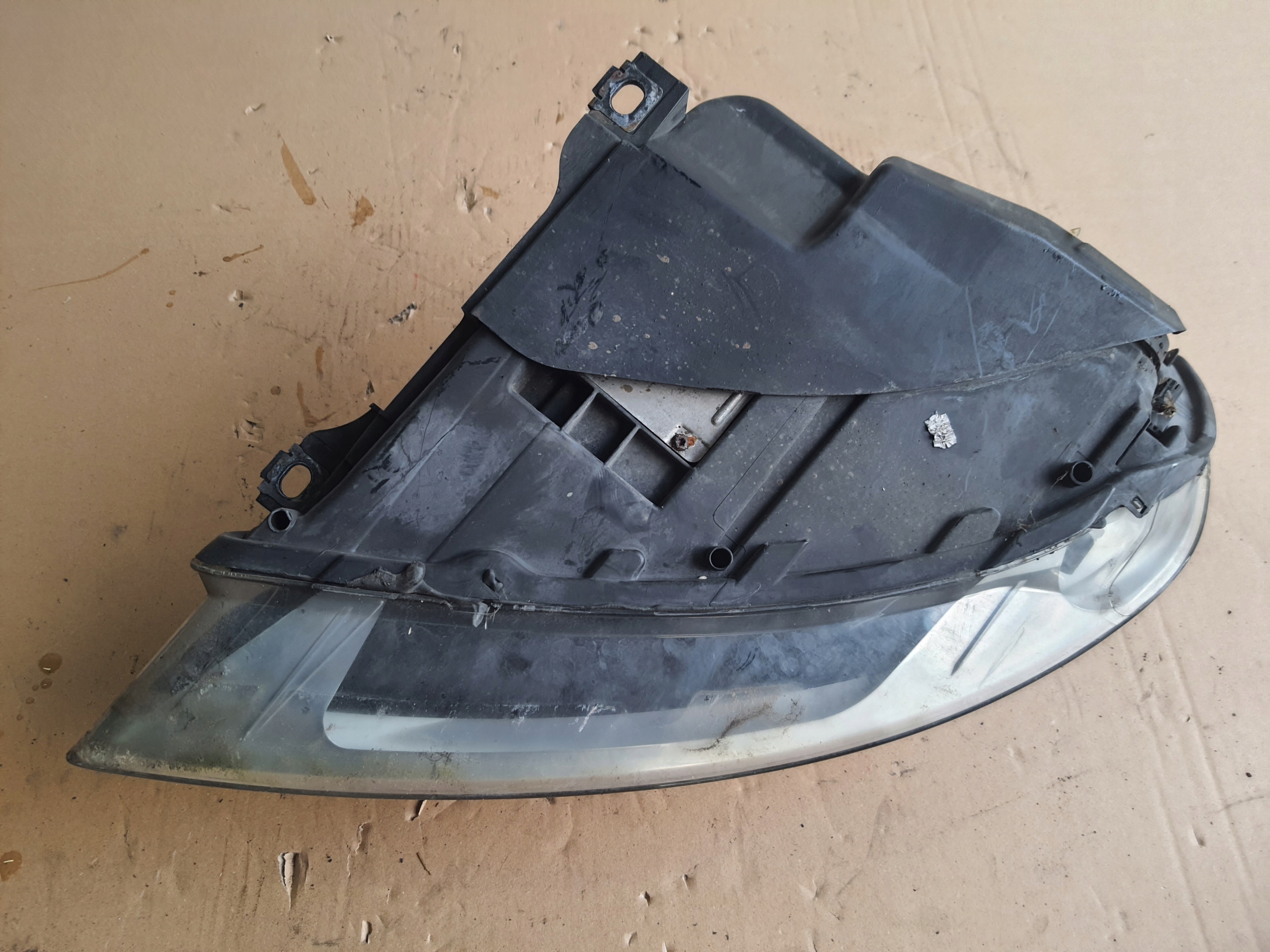 AUDI Q7 4L 05-09 light right XENON UK