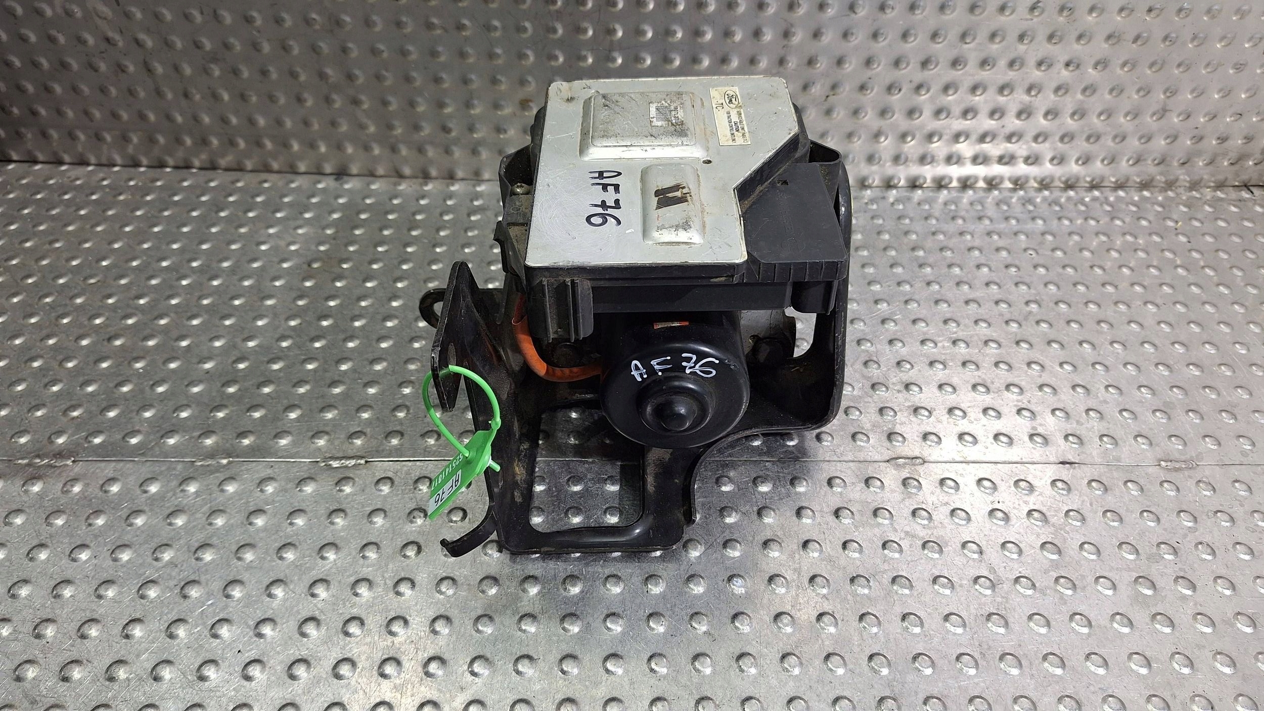 pump control unit ABS F78A-2C353-AC FORD WINDSTAR
