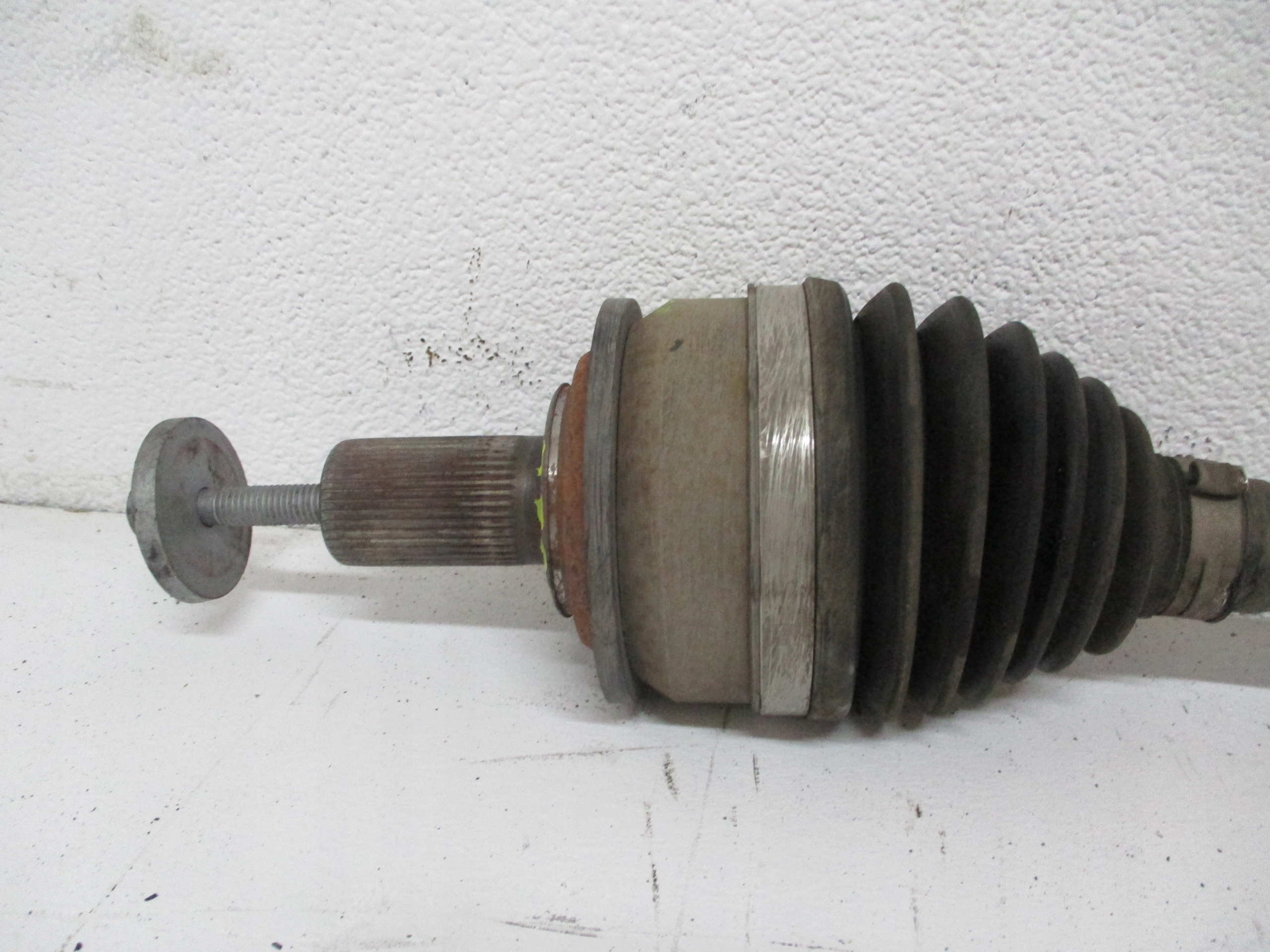semi-axis left VOLVO XC90 2,0D P32339220 front