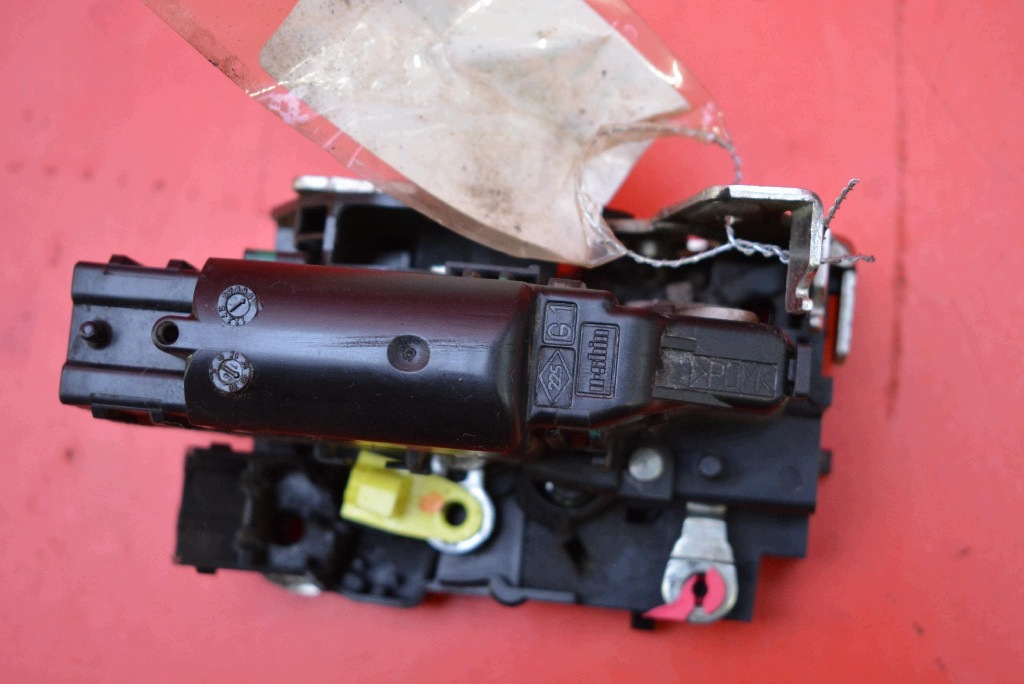 lock bonnet rear part boot DACIA DOKKER 12-17