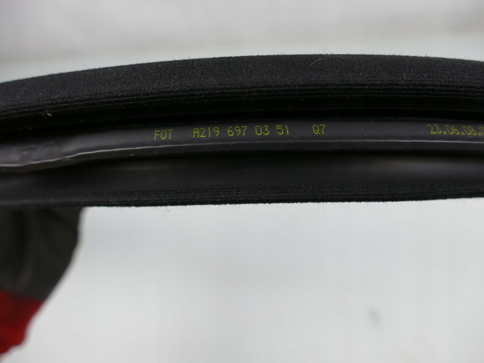 MERCEDES CLS W219 Dichtsatz Tür untere LT