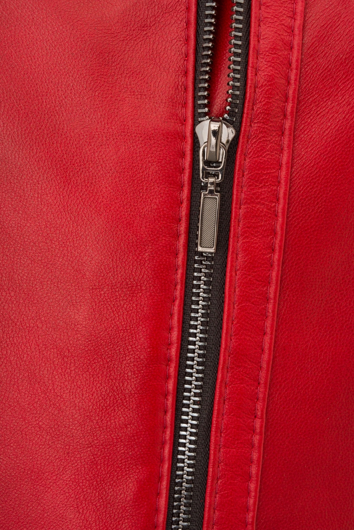 Czerwony płaszcz SKÓRZANY damski z odpinanym kapturem KAD-34 L 40 Kod producenta KAD-34