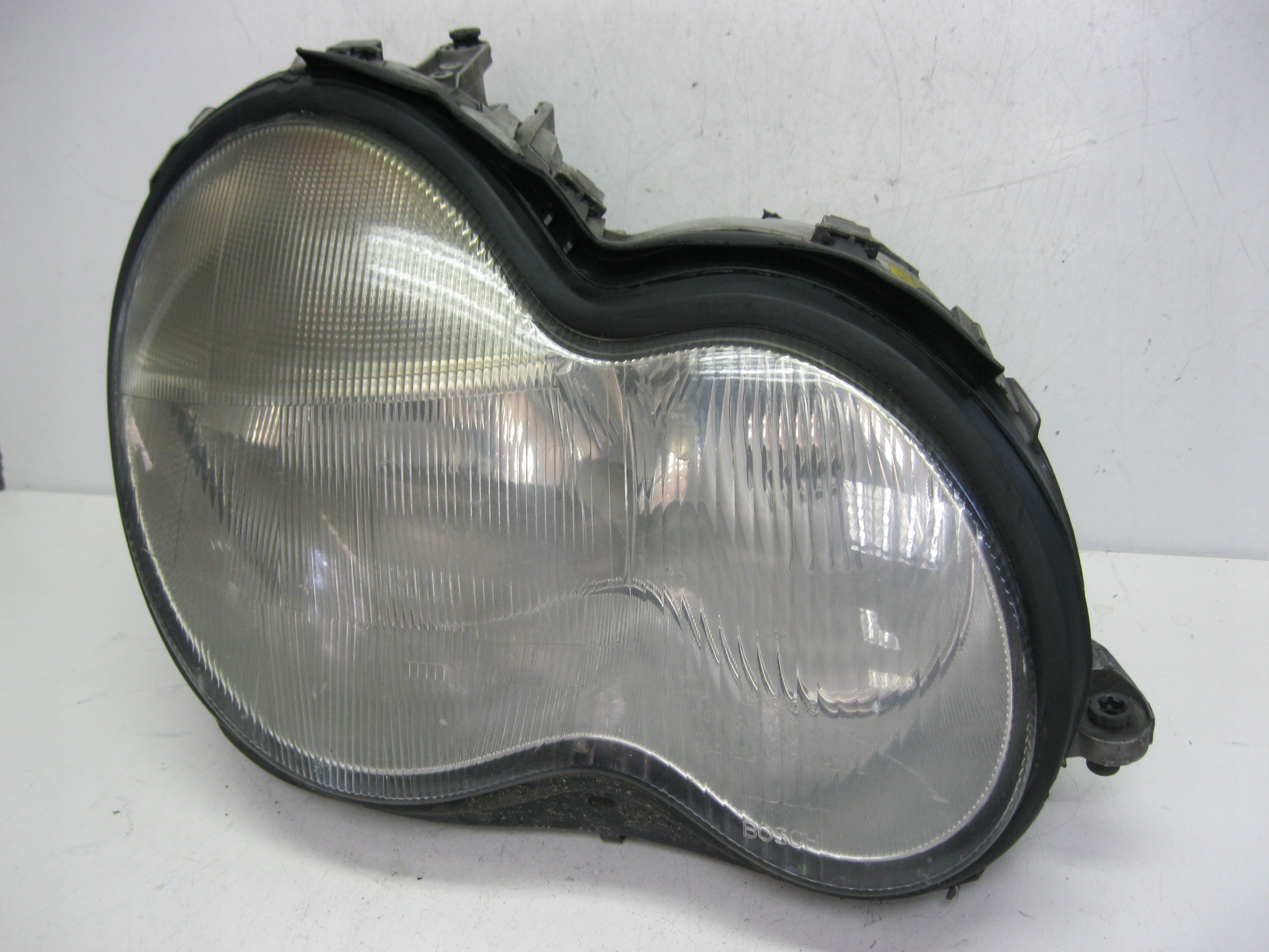 light front right Mercedes C-Klasa W203