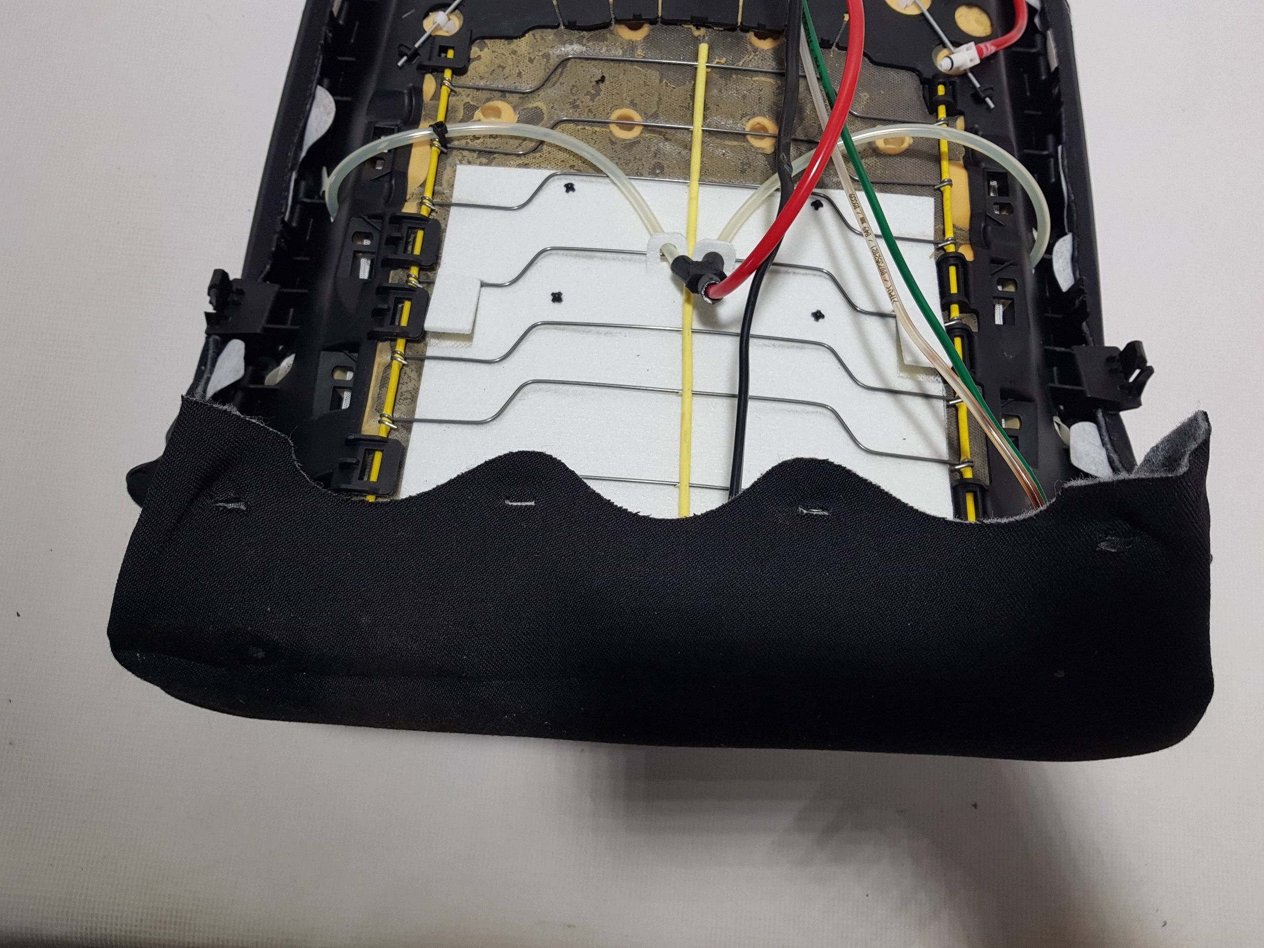 MERCEDES W207 OPARCIE seat driver´s left
